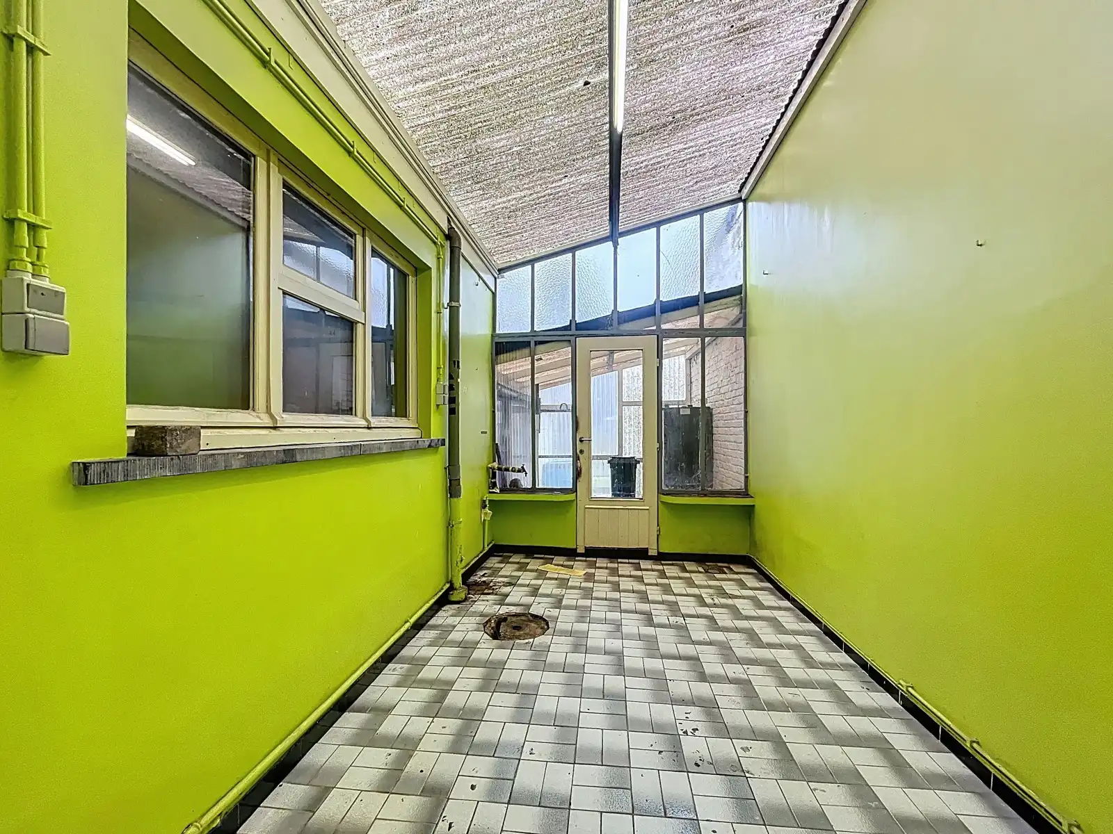 Mooi gelegen, Te renoveren Stadswoning met 3 SLPK én Tuin! foto 19