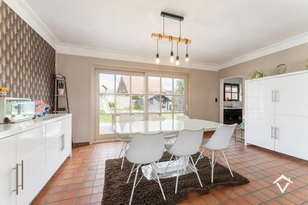 Landelijke gezinswoning met rustige ligging, 3 slaapkamers en een inpandige garage foto 10