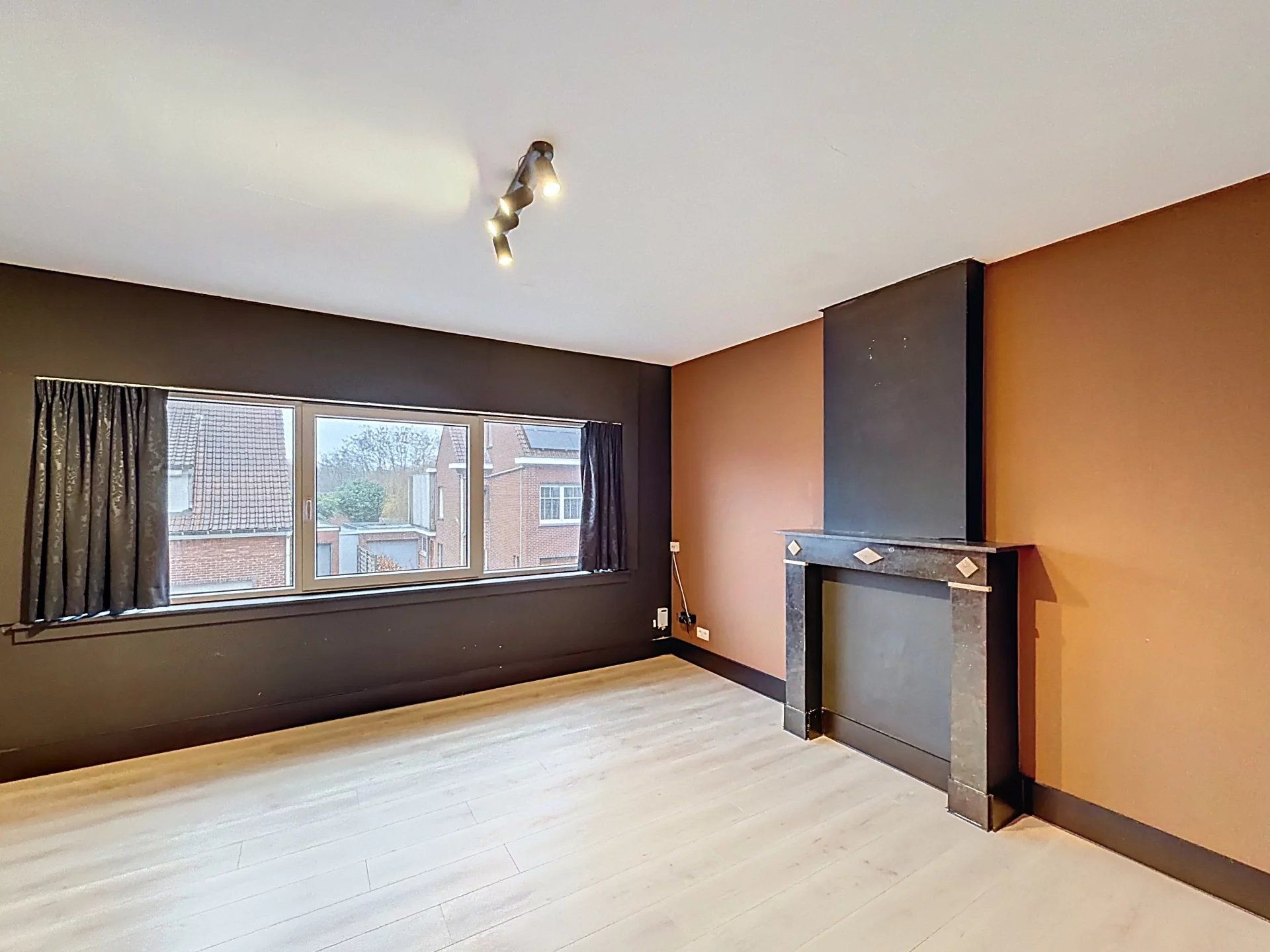 Praktijkruimte met verschillende mogelijkheden voorzien van keuken en badkamer nabij het centrum van Mol. foto 7