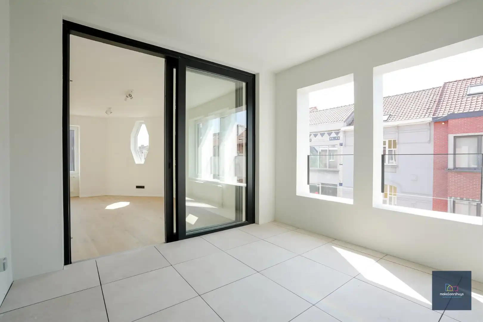 Stijlvol gerenoveerd duplex 3 slaapkamerappartement  met terras foto 8