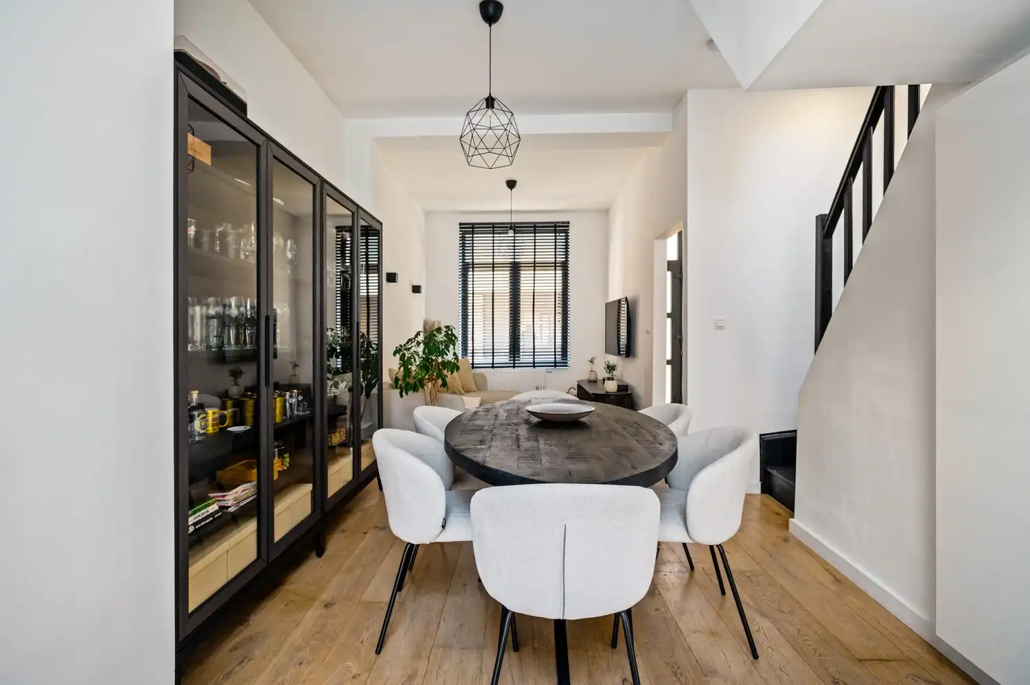 Instapklare woning met 3 slaapkamers in het centrum van Lier foto {{pictureIndex}}