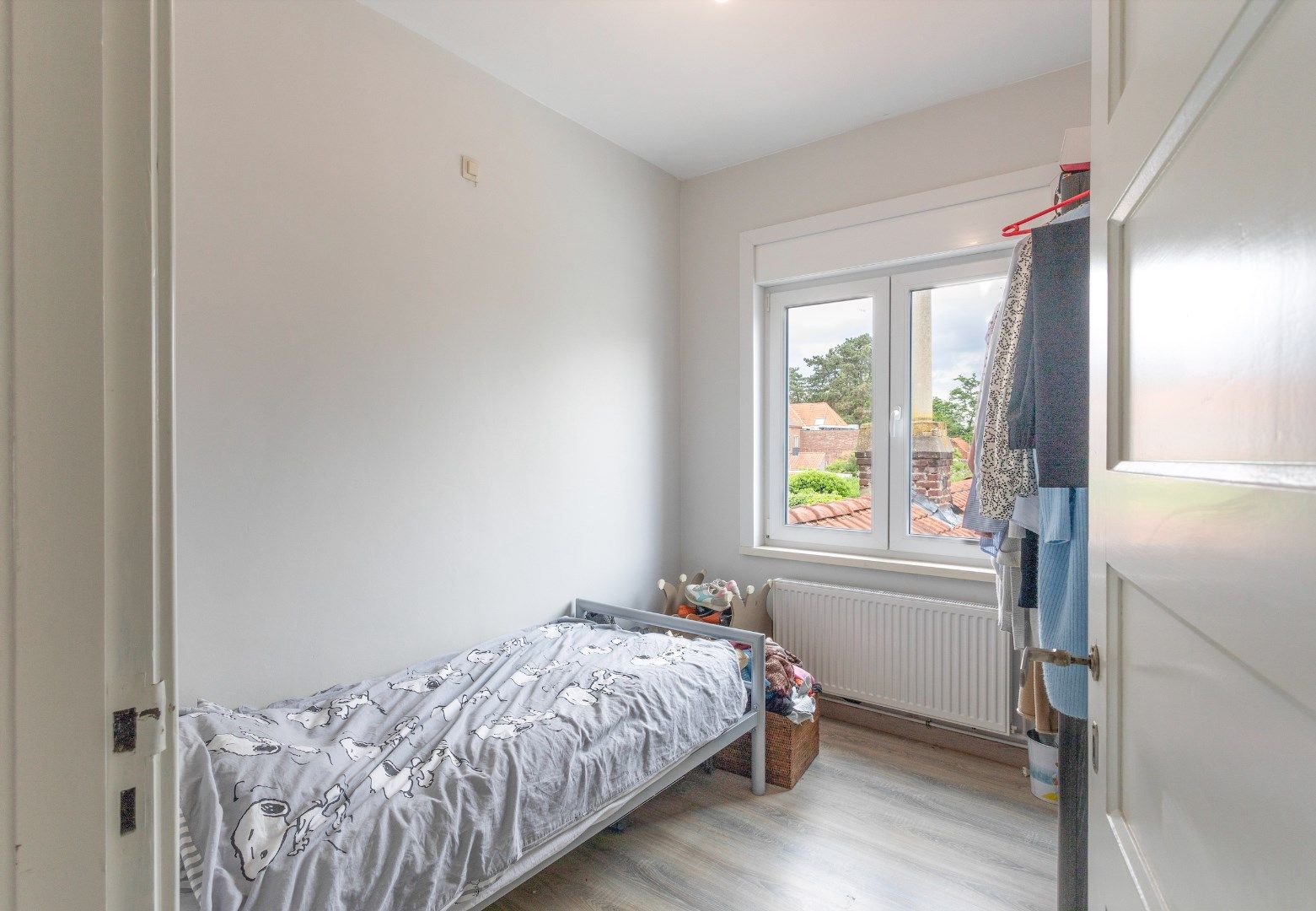 Instapklare woning met 4 slaapkamers en tuin foto 5