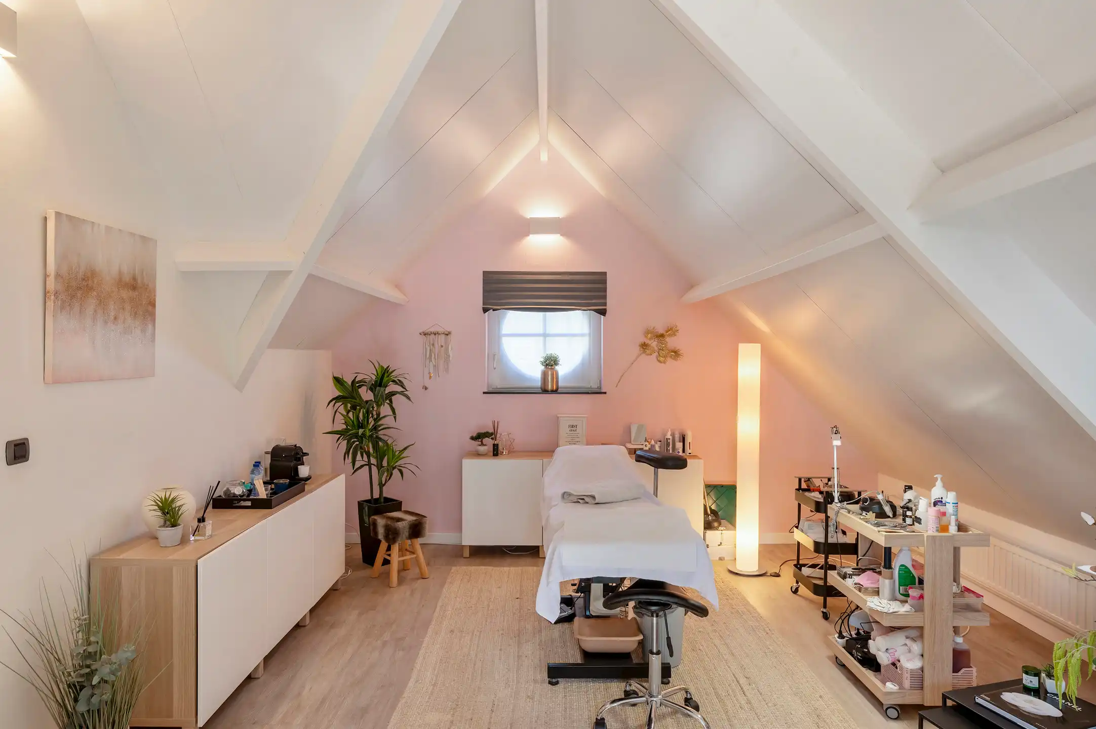 Topvilla met paardenaccomodatie, infinity-pool en 2e woning! foto 43