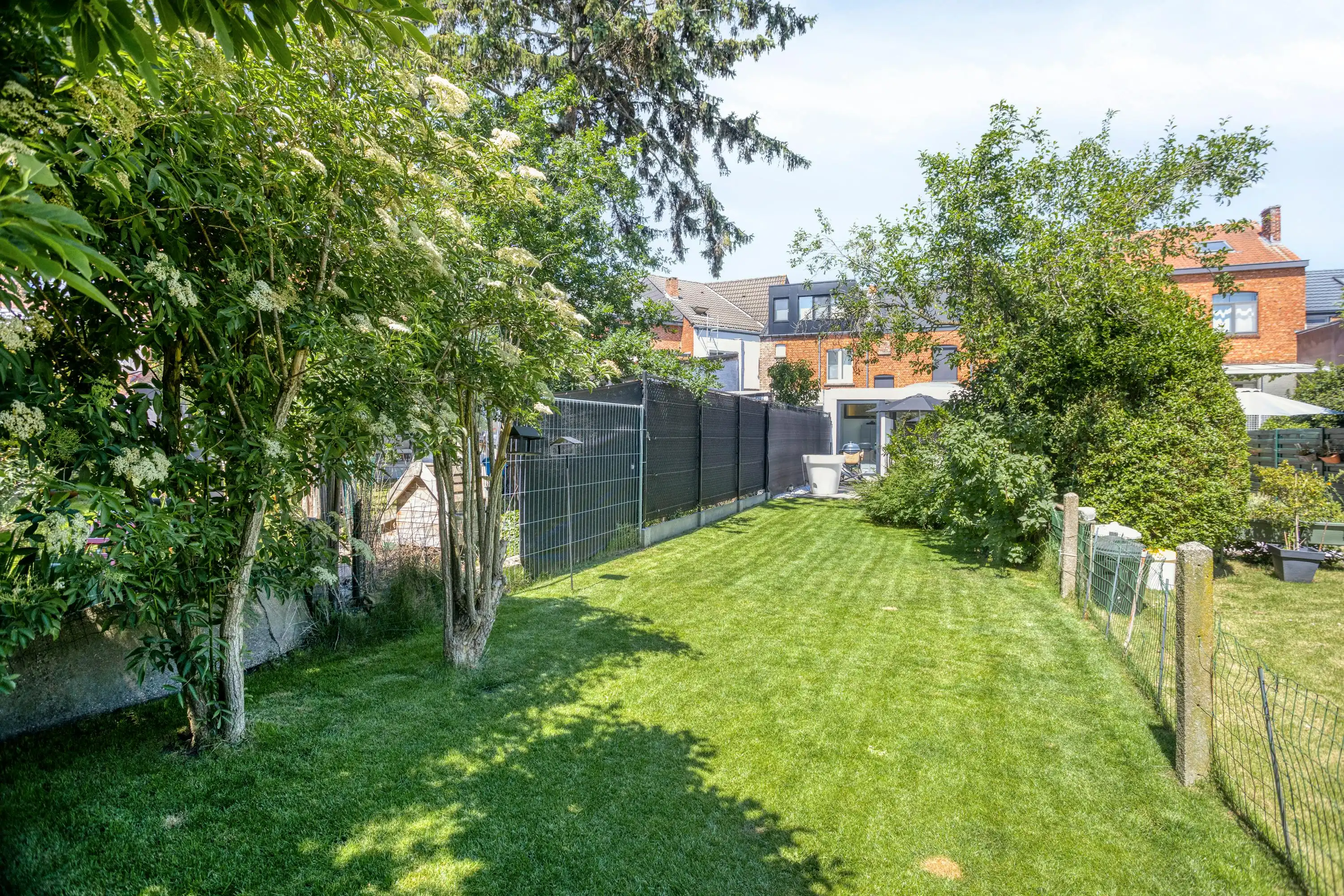 Charmante woning op toplocatie met prachtige tuin in Runkst foto 25