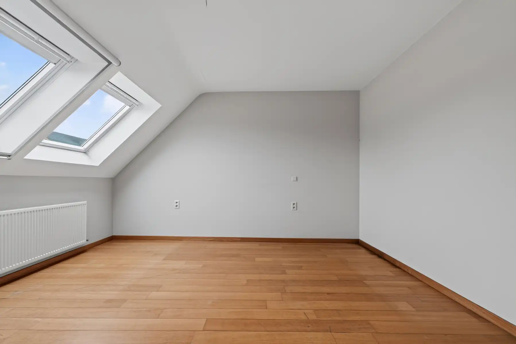 PENTHOUSE 4 SLK + ZONNIG TERRAS + RUIME PARKING + KELDER  foto 16