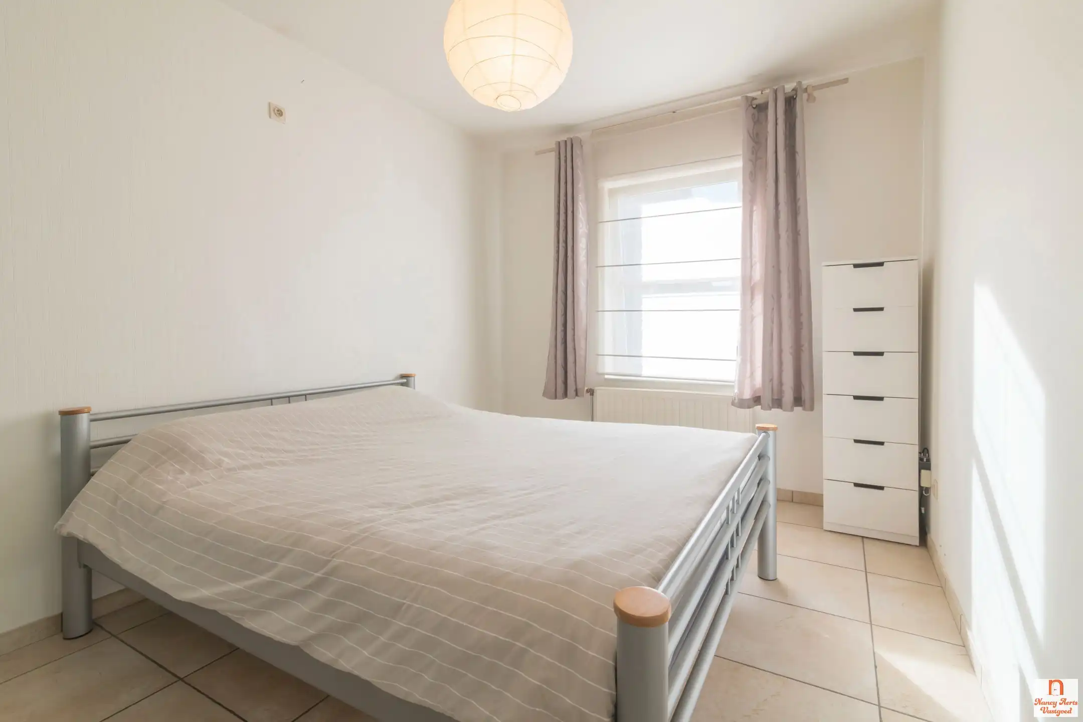 Gelijkvloers appartement met aparte ingang en privétuin foto 18