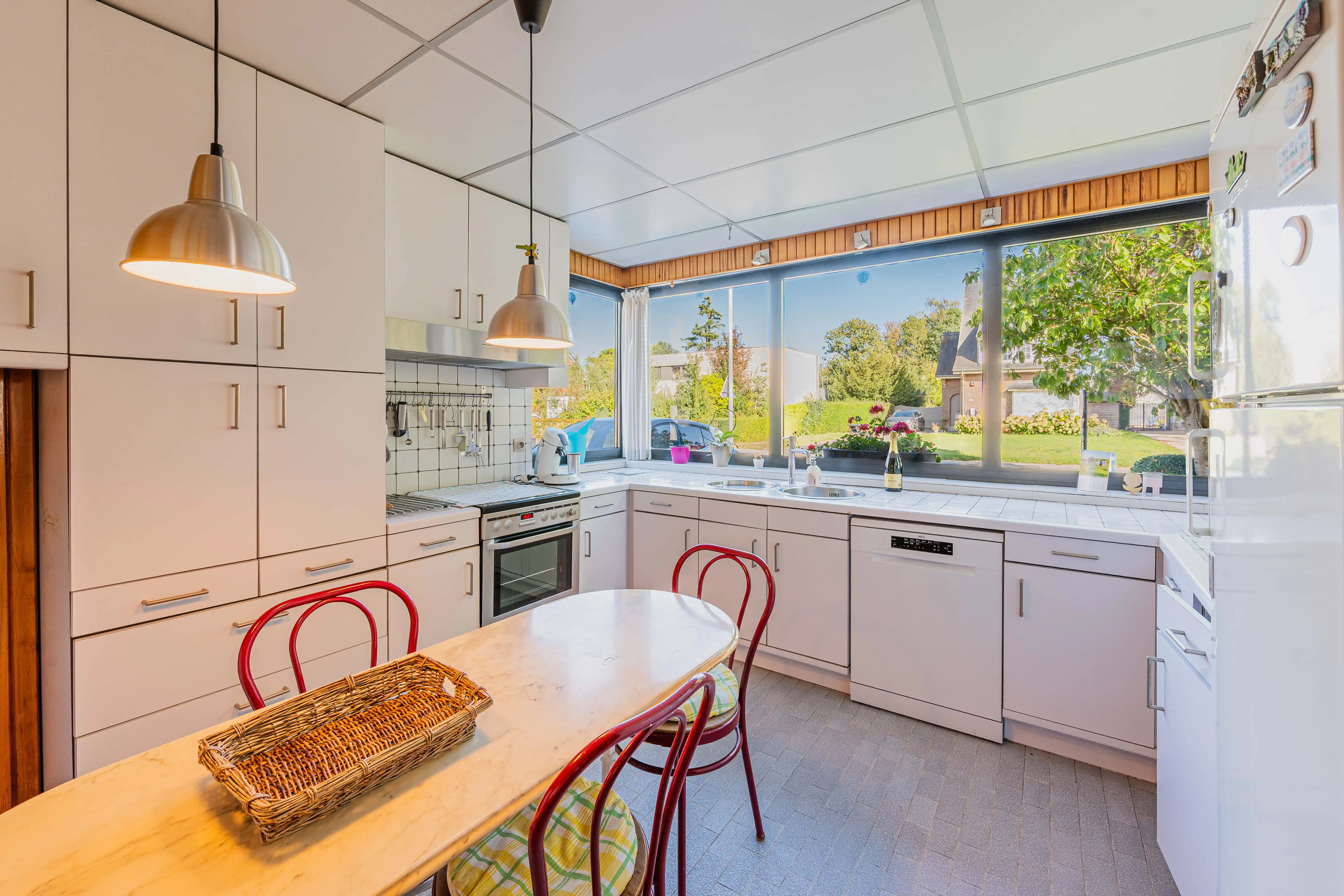 Te moderniseren karaktervolle woning op centrale locatie! foto 9