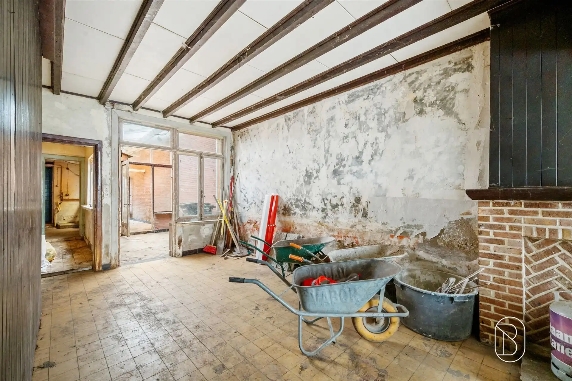 Te renoveren woning met tuin!  foto 7