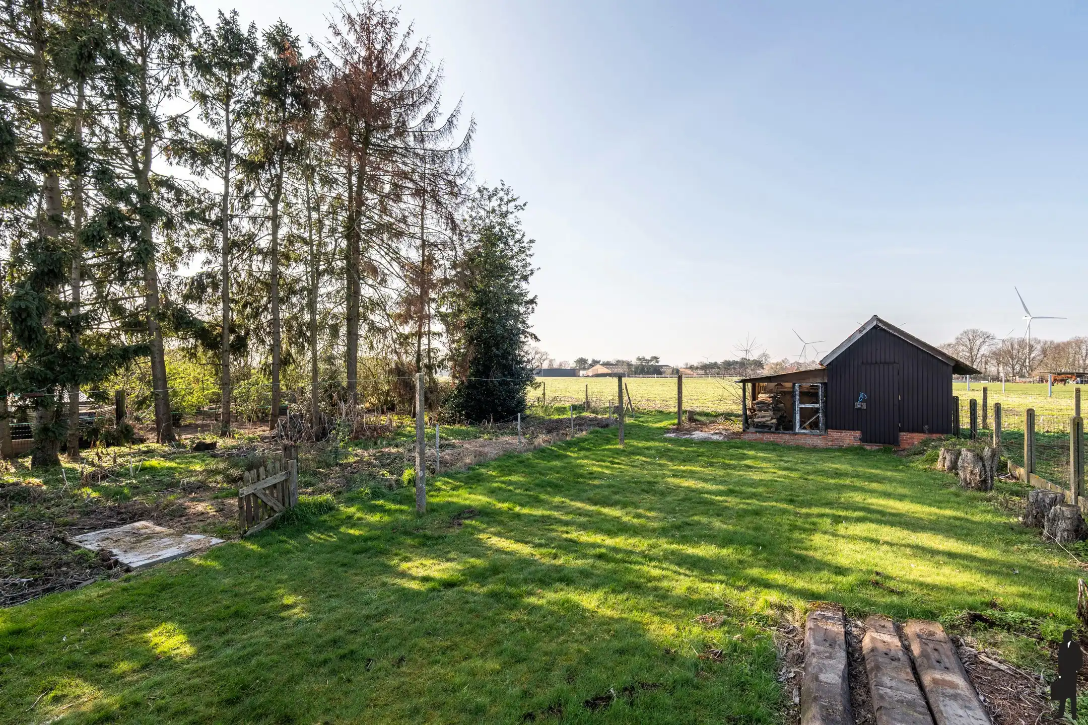 Charmante woning op ruim perceel van 1.400m² met weidezicht foto 25