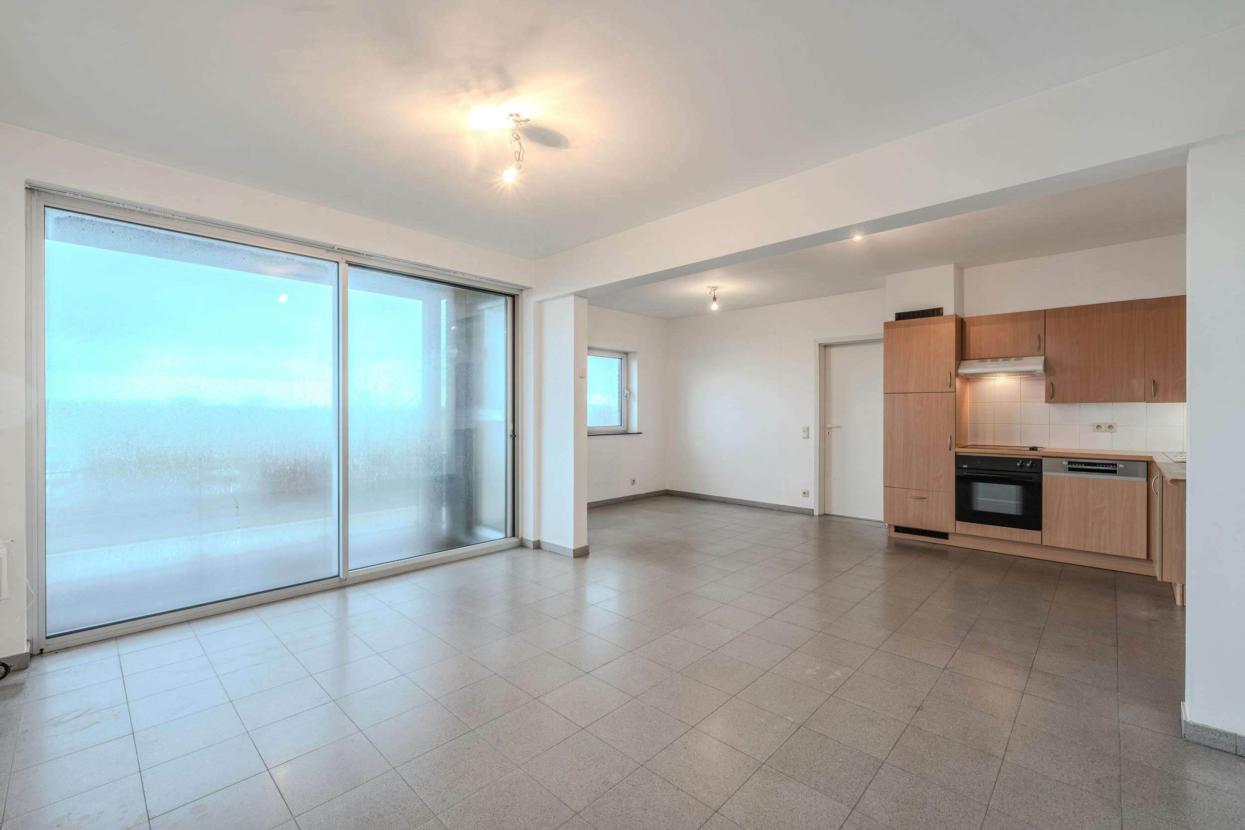 Appartement met één slaapkamer en terras te Nieuwpoort. foto 5