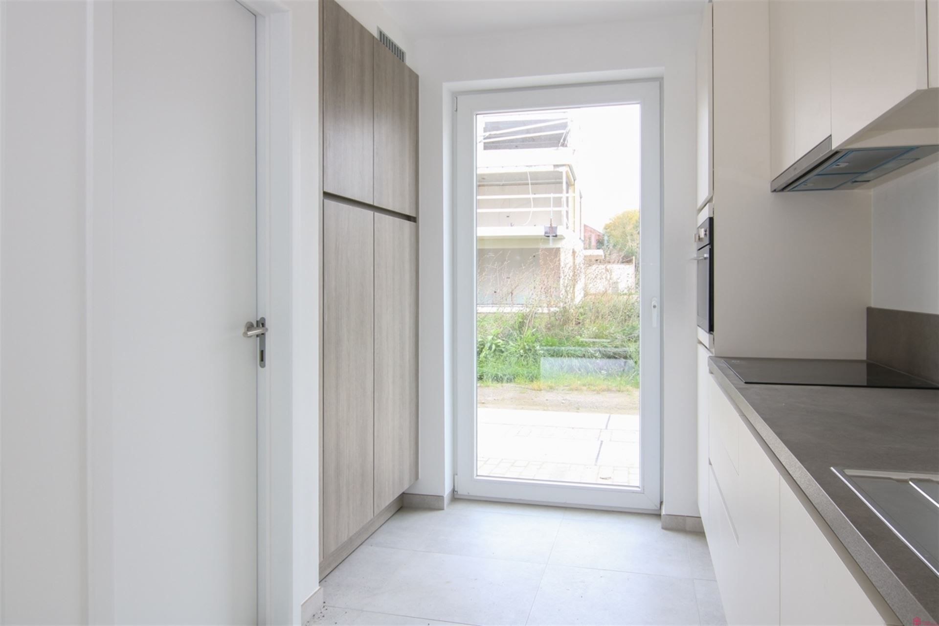 Energiezuinige woning te huur nabij het centrum van Wevelgem foto 6