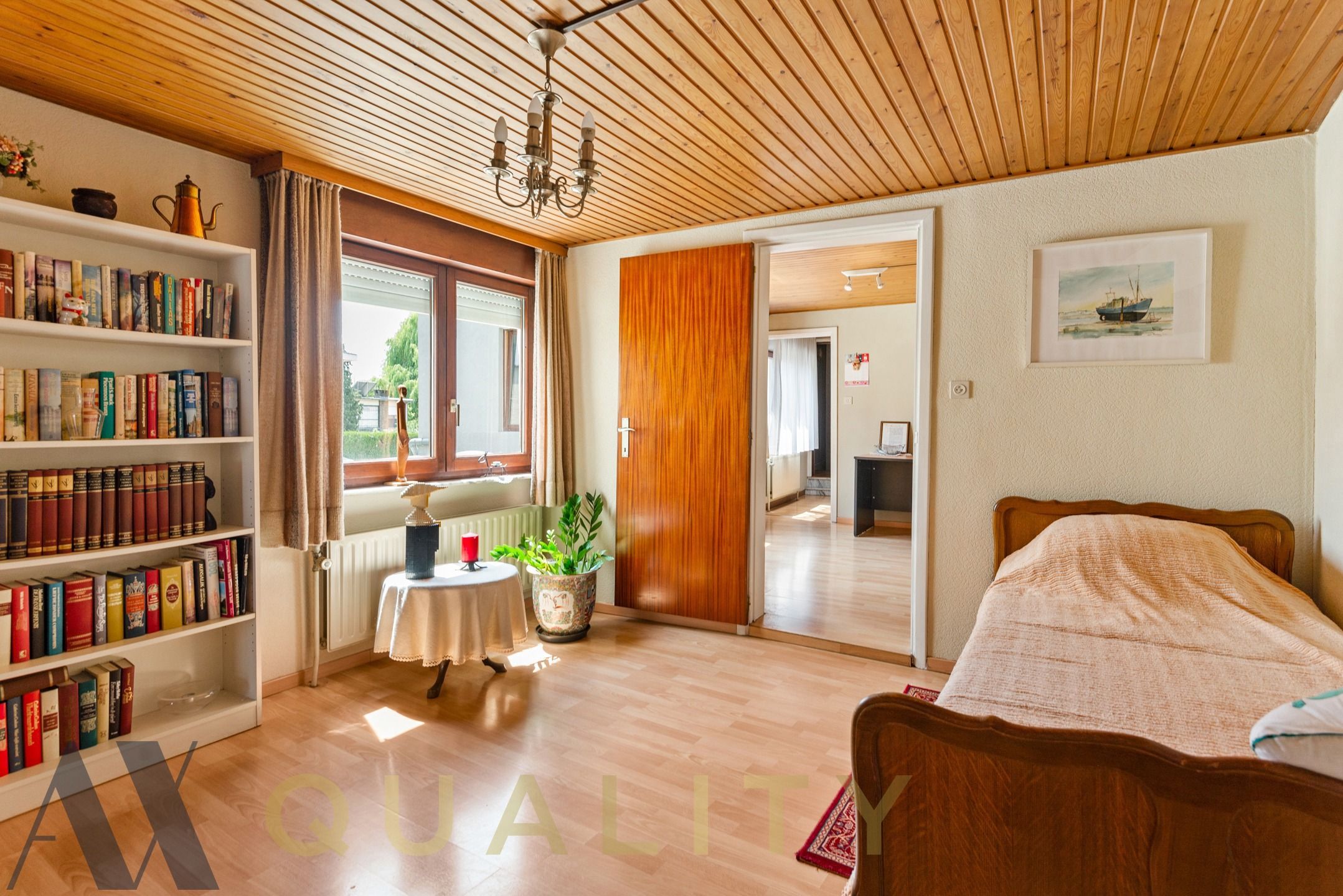 Bel-etage woning met tuin en 4 en suite slaapkamers foto 9