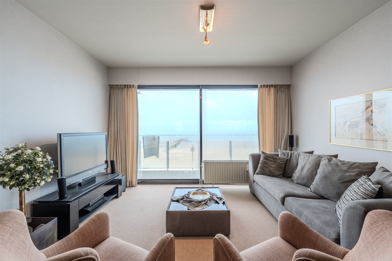 appartement met zee en duinzicht foto 3