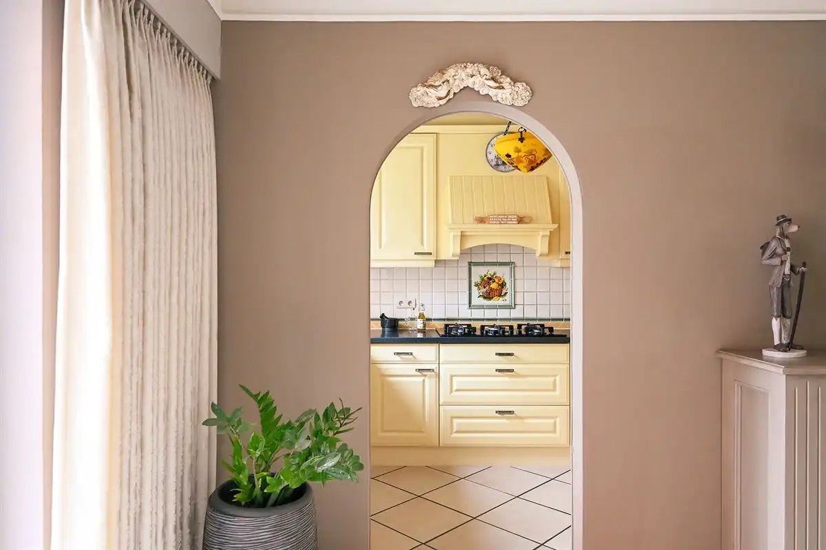 Bel-etage in zeer fijne woonwijk foto 5