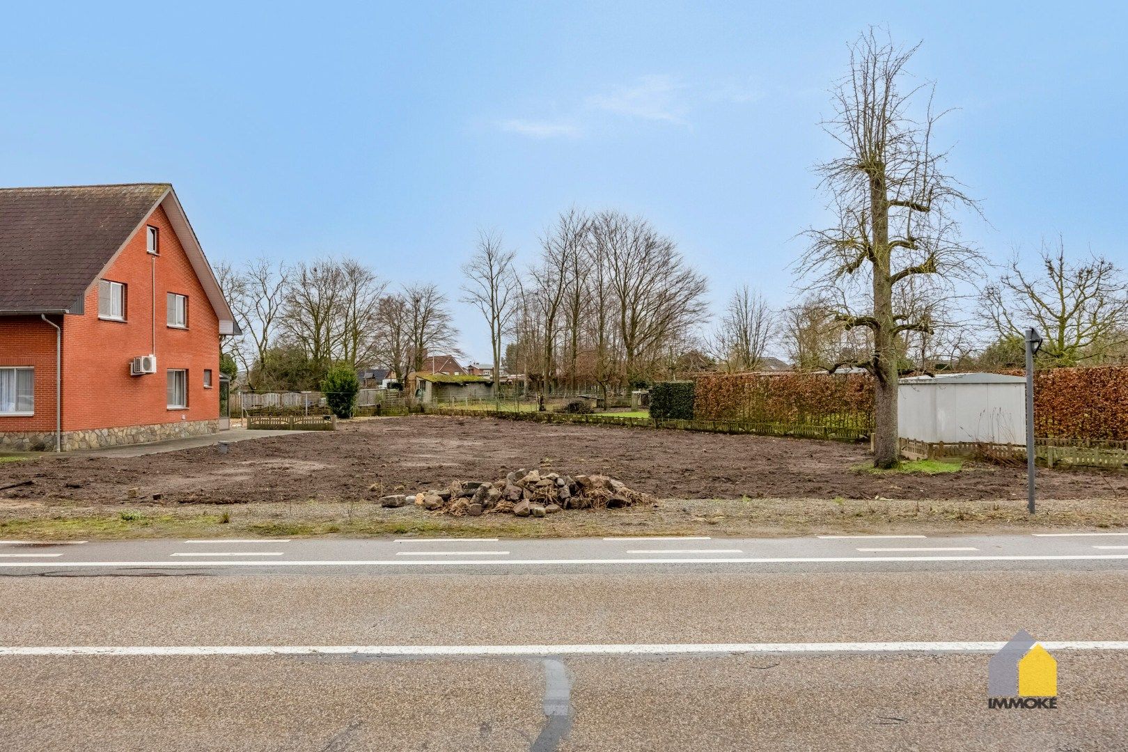 Neeroeteren: Bouwgrond van 8 a 40 ca voor open bebouwing. foto {{pictureIndex}}