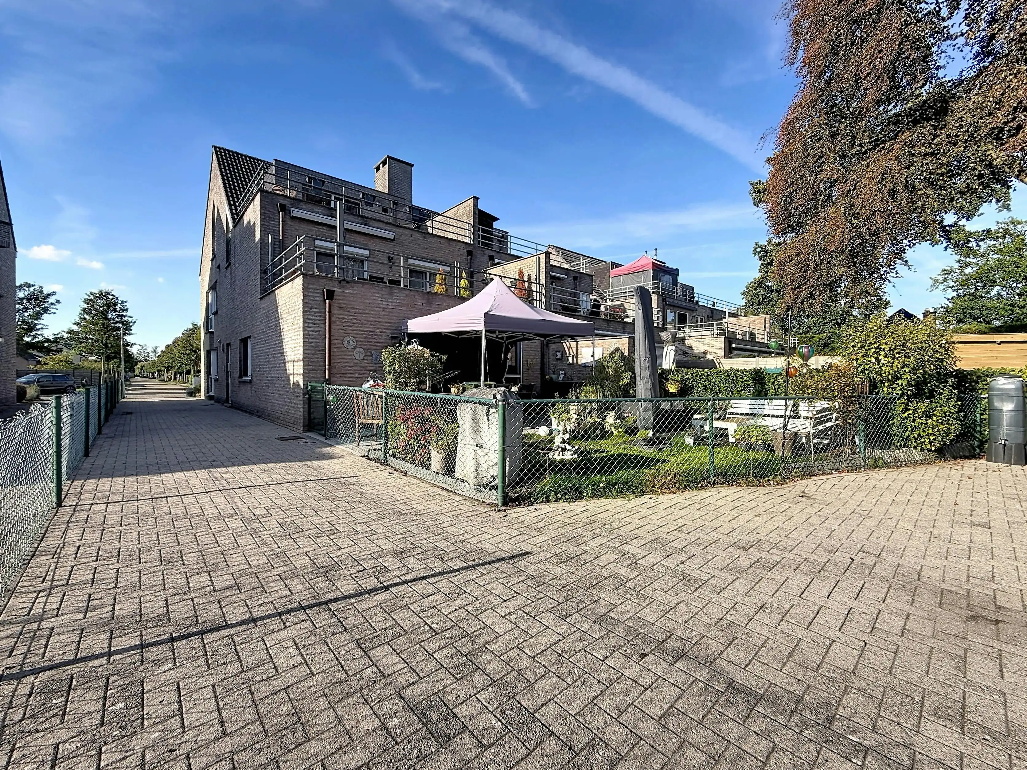 Appartement met 2 slaapkamers, terras en garage in Gooreind foto 3