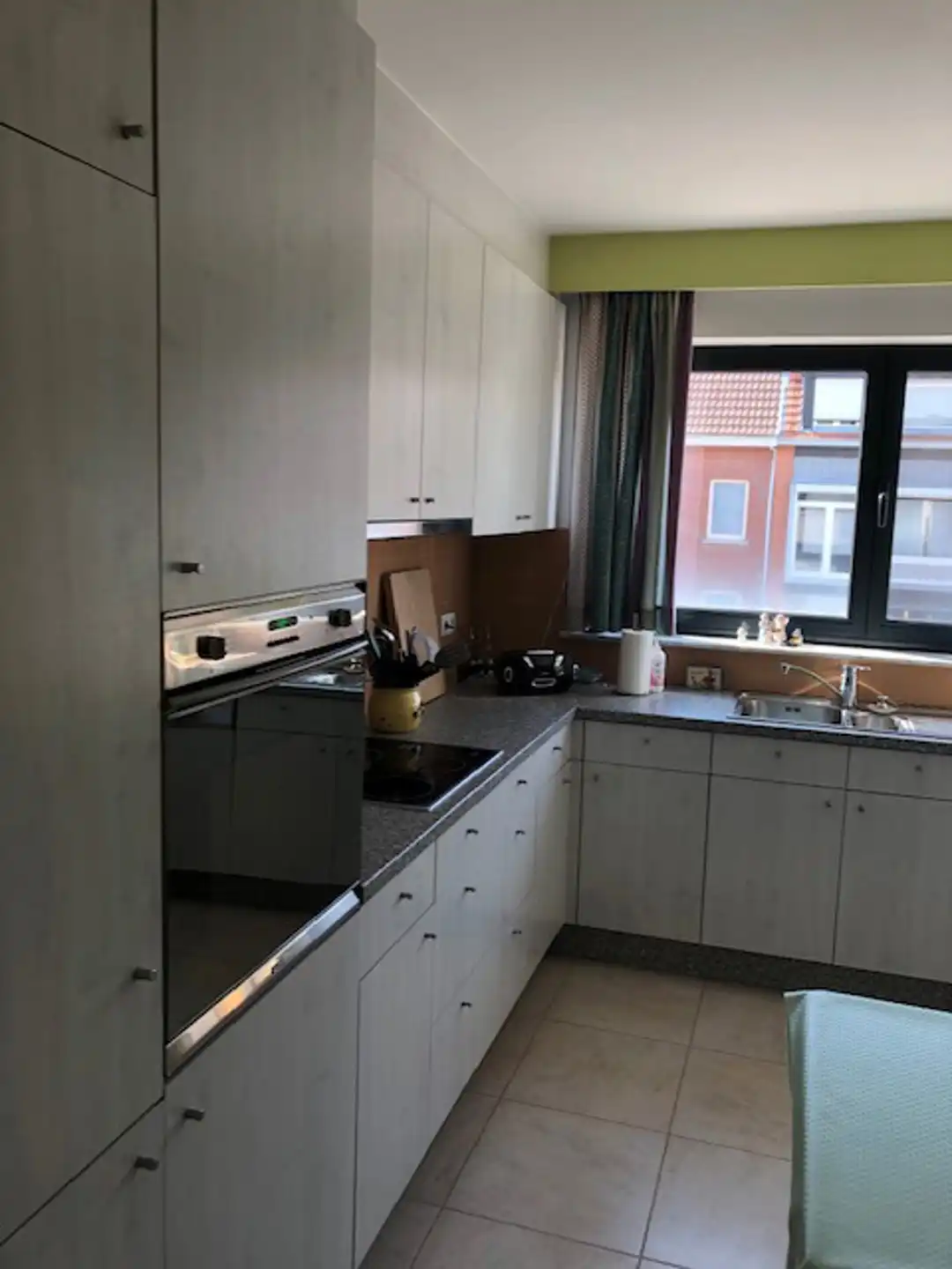 Instapklaar appartement met garagebox foto 8