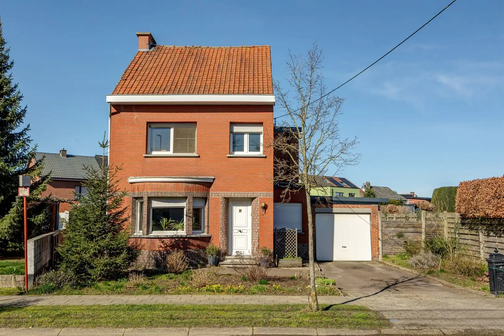 Ruime, karaktervolle woning op west perceel. foto 2