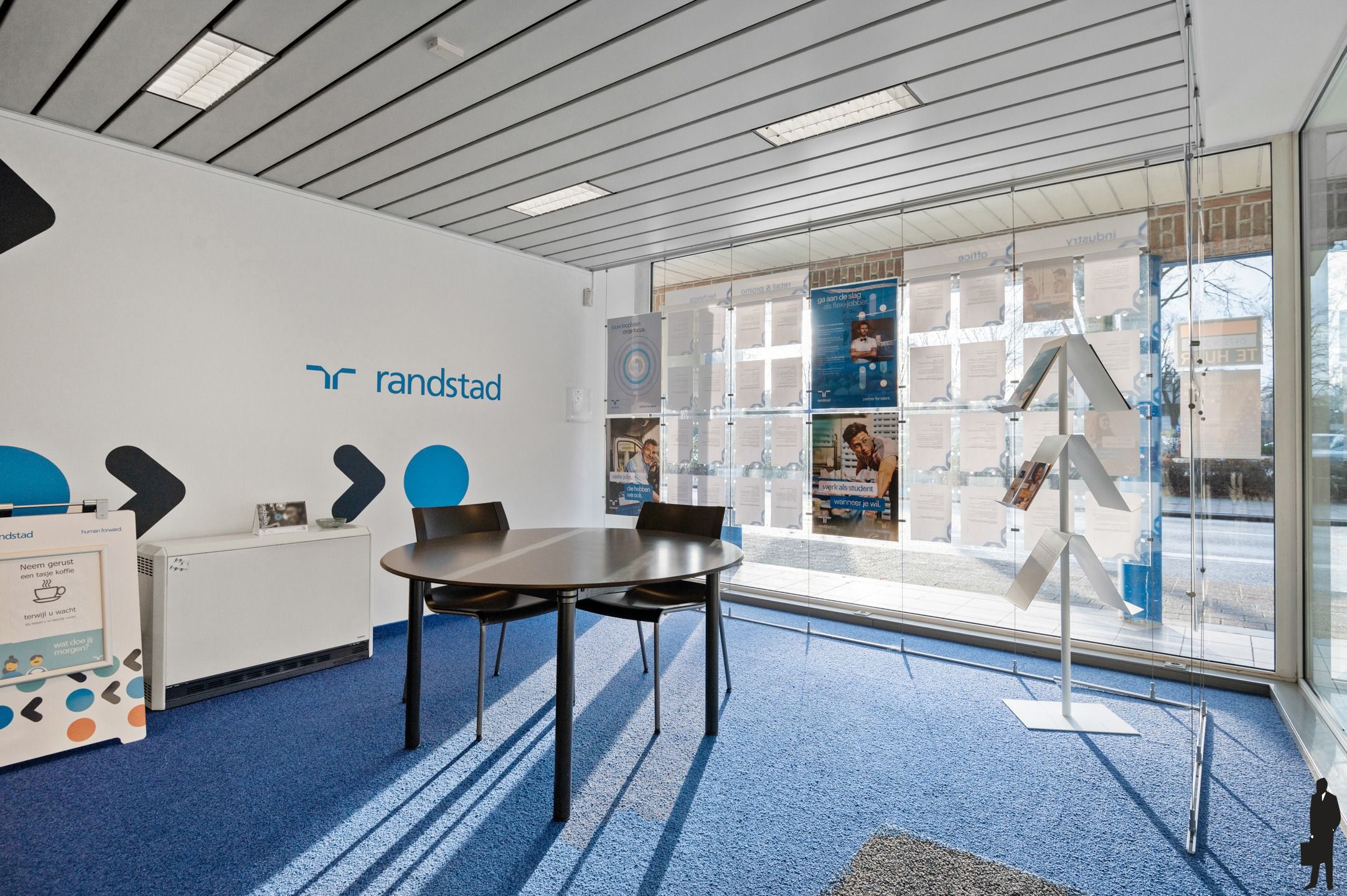 Centraal gelegen commerciële ruimte te Kalmthout! foto 4