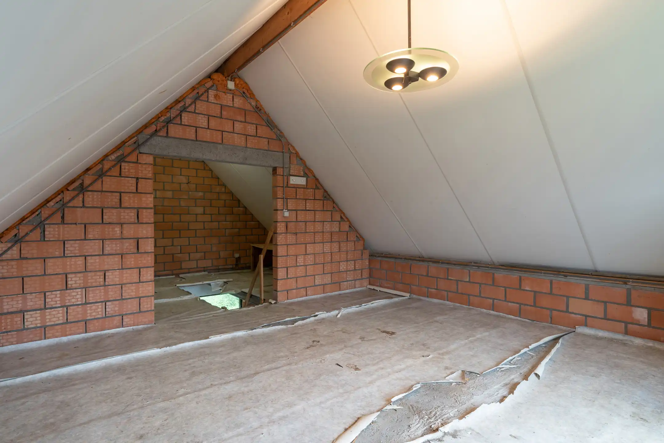 Instapklare woning met 4 slpk en ruim bijgebouw te Mol foto 32