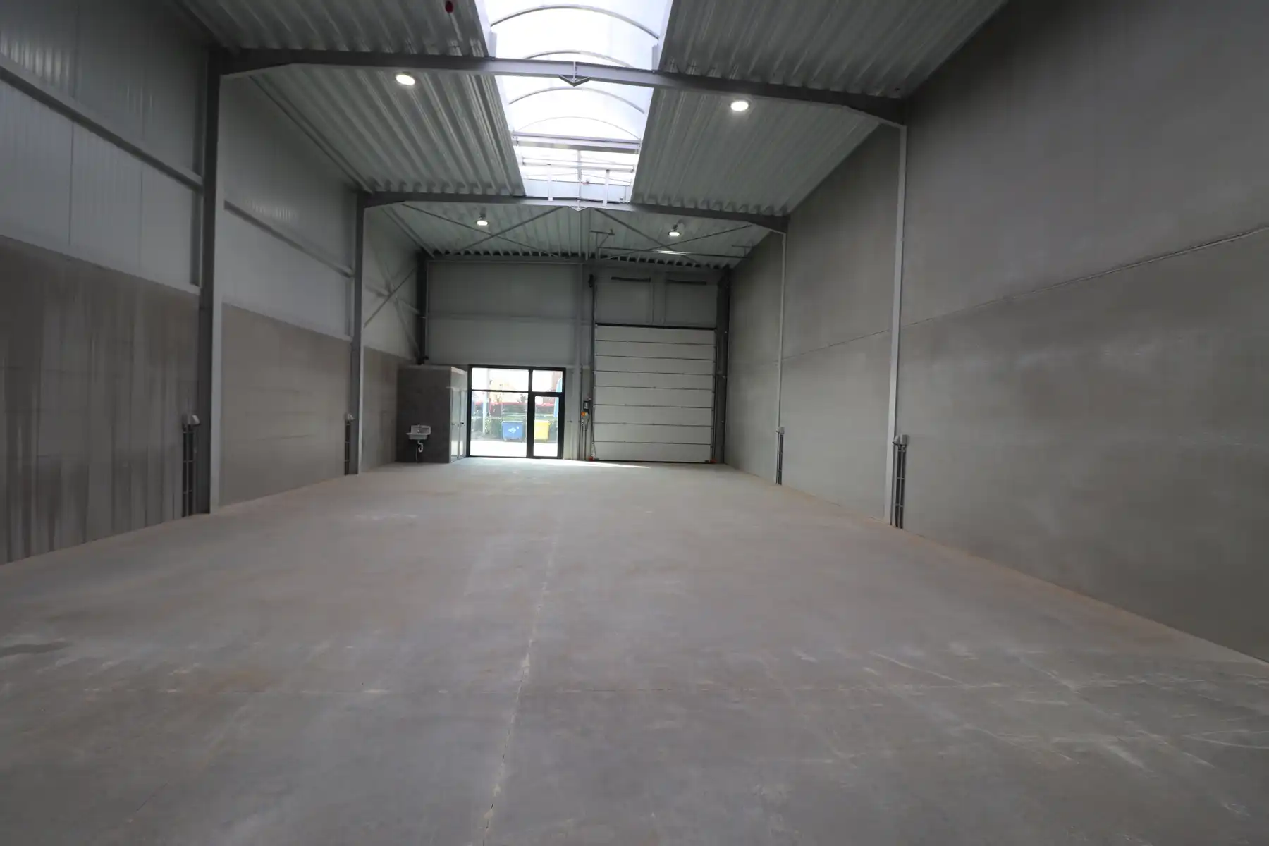 Een nieuwbouw opslag- / bedrijfsruimte van 275 m². foto 9