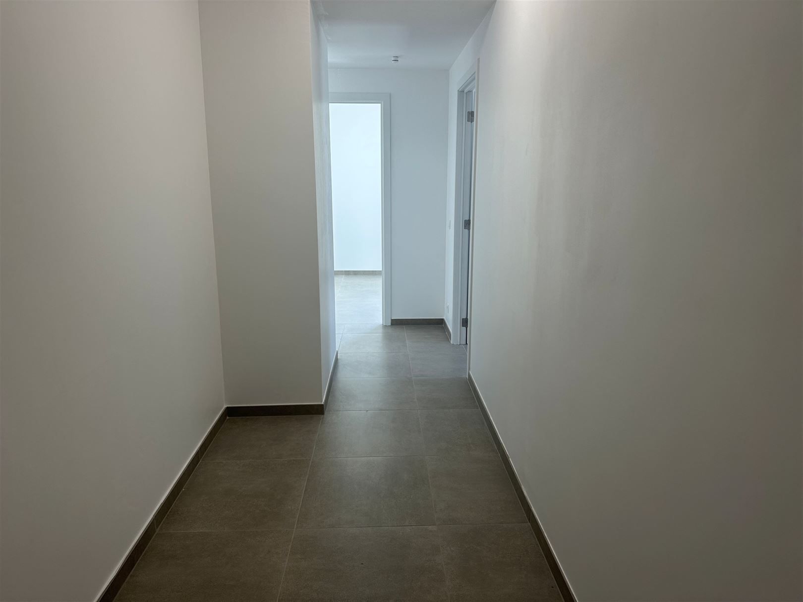 Nieuwbouwapp met 2 slpk in het centrum foto 10