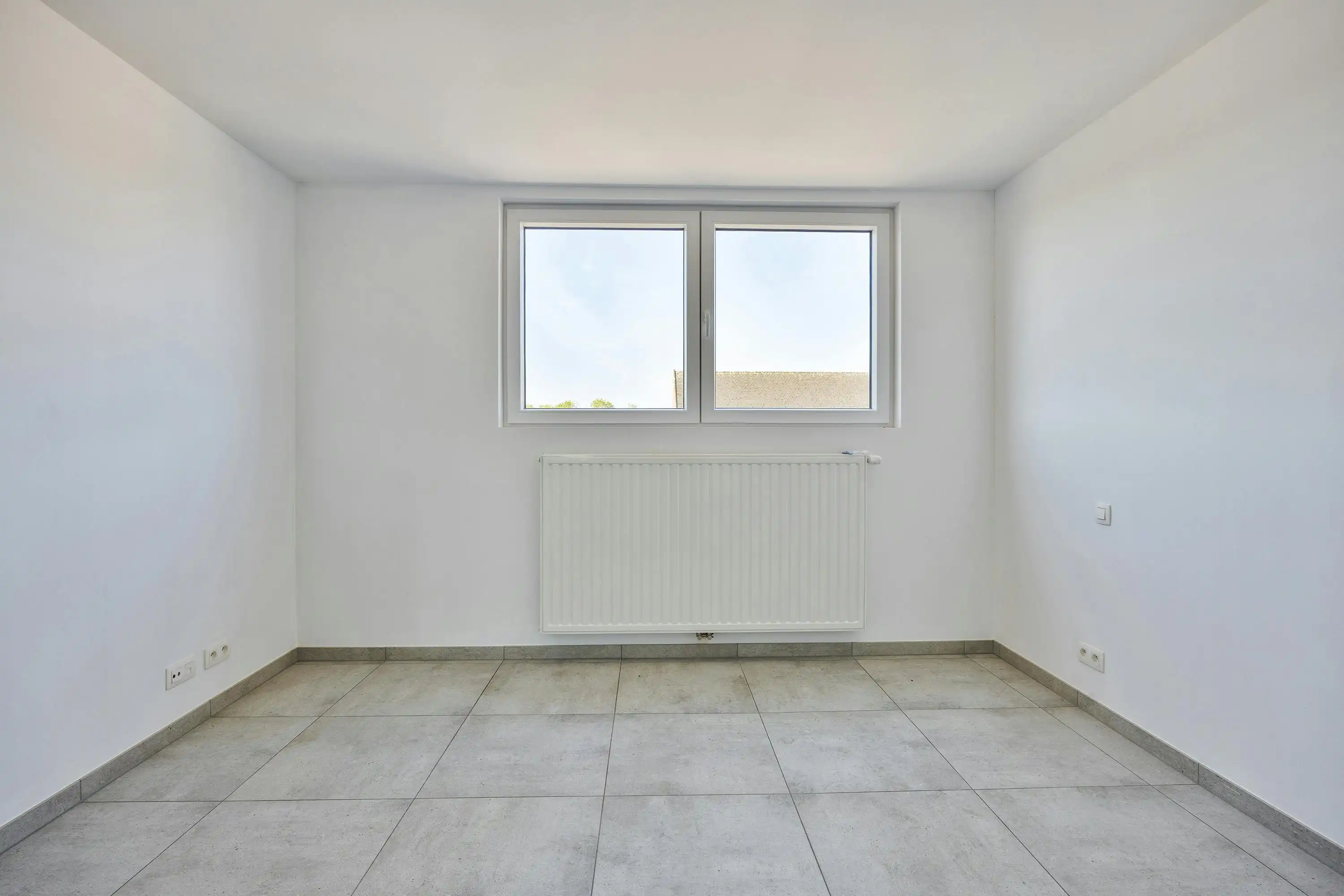 Ruim triplexappartement met terras in Zonhoven foto 16