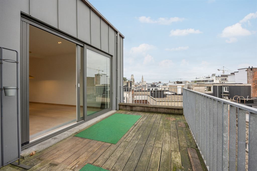 Duplex appartement met groot terras en autostaanplaats foto 2