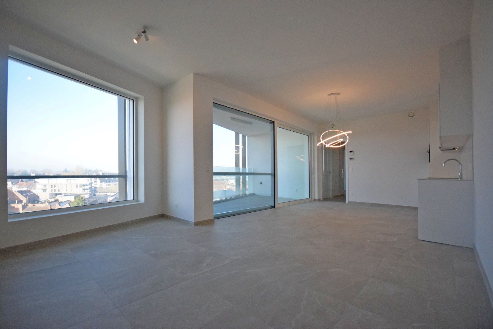 LUXE NIEUWBOUWAPPARTEMENT IN HARTJE ROESELARE foto 4