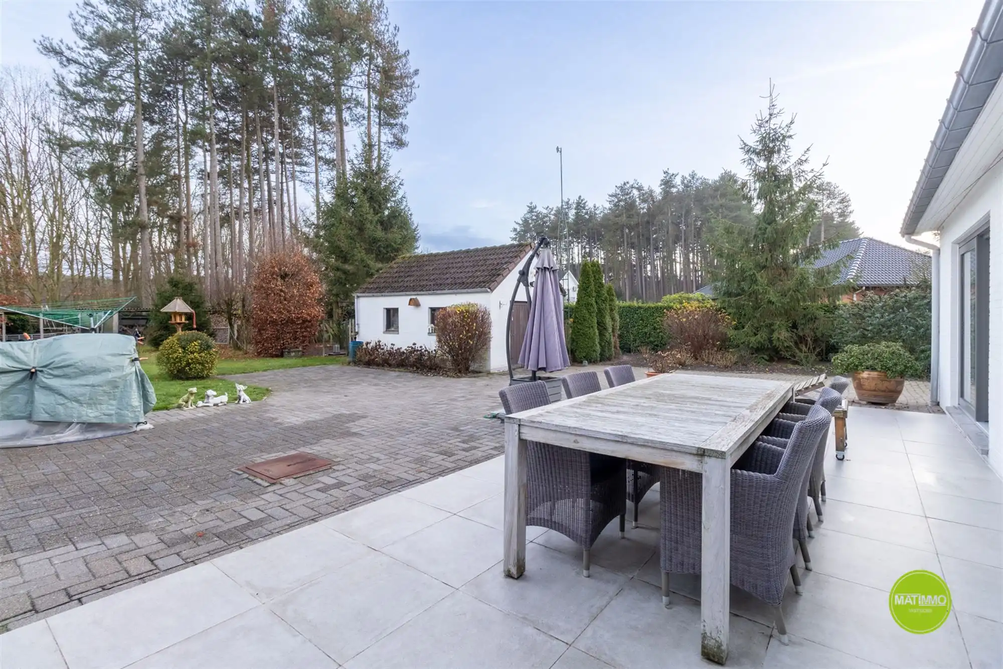 Centraal, rustig gelegen bungalow in het groen van Eksel  foto 17