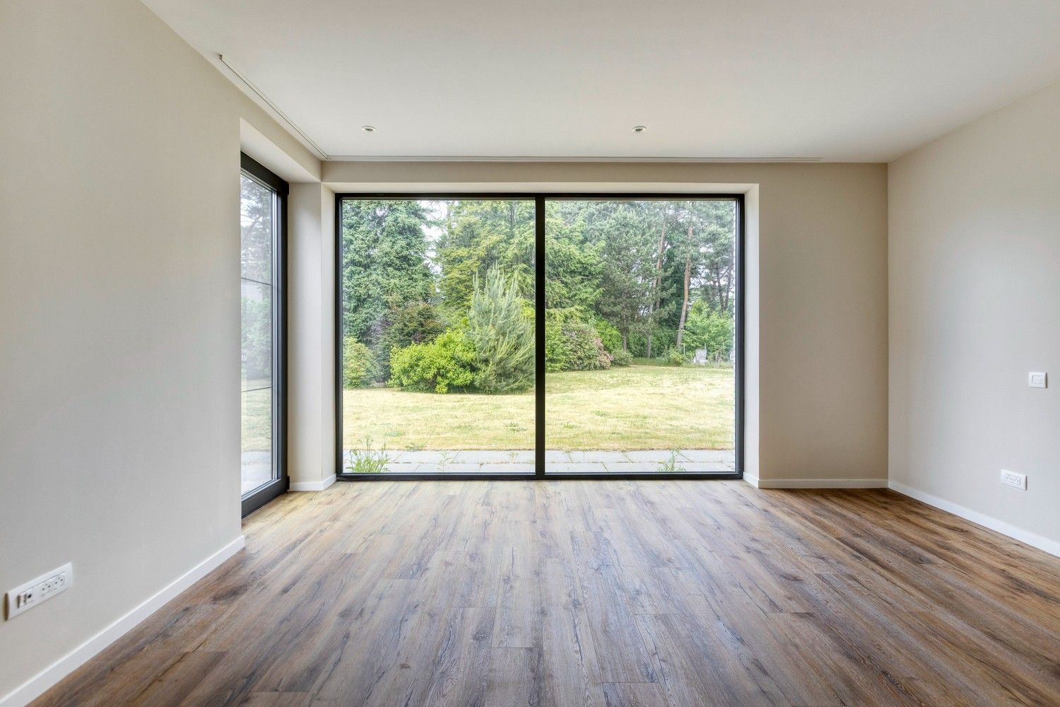 Ruime, energiezuinige bungalow op een toplocatie in residentiële villawijk foto 25