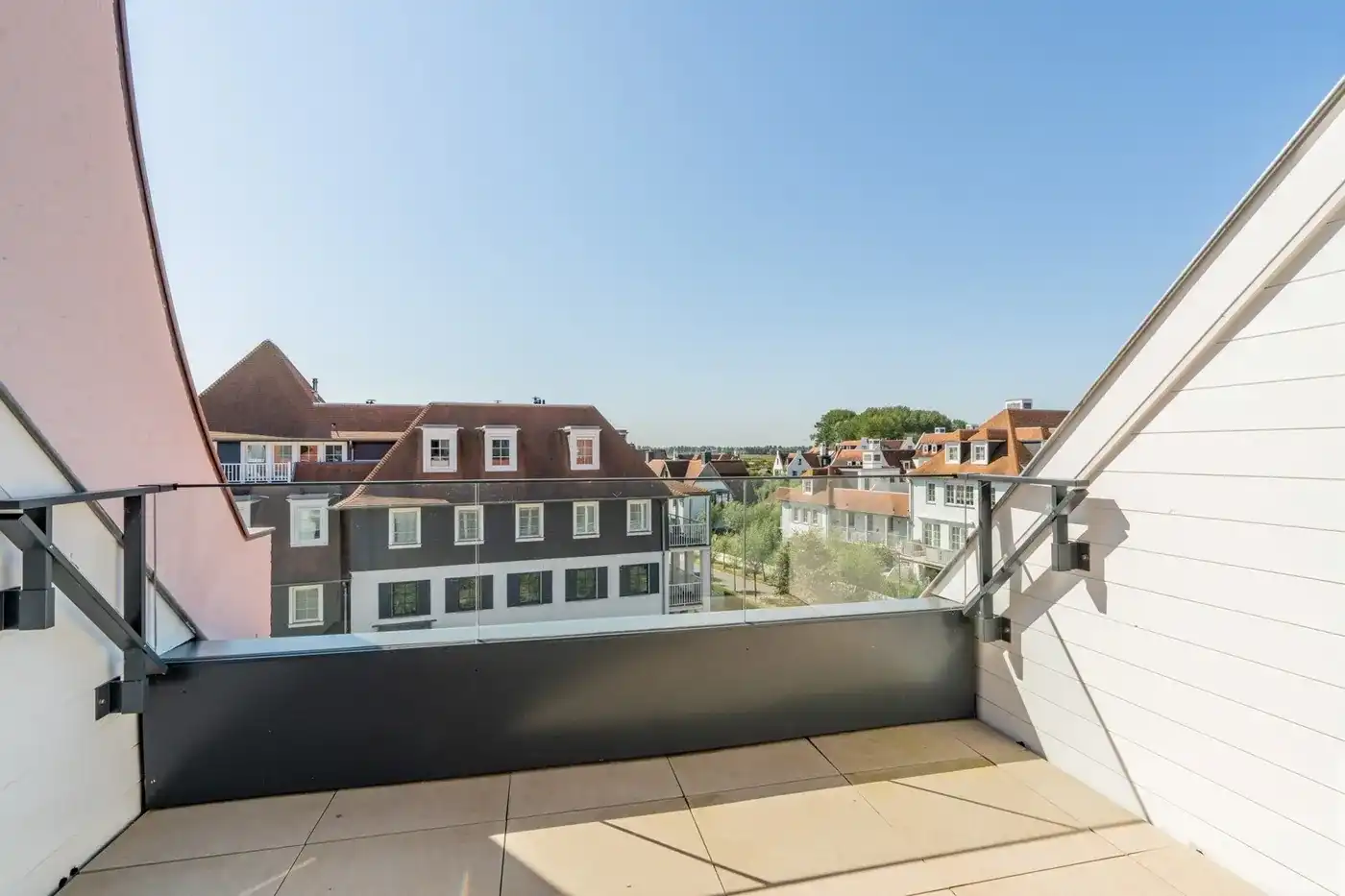 Luxe penthouse te duinenwater met zuid georiënteerd terras nabij het meer foto 3