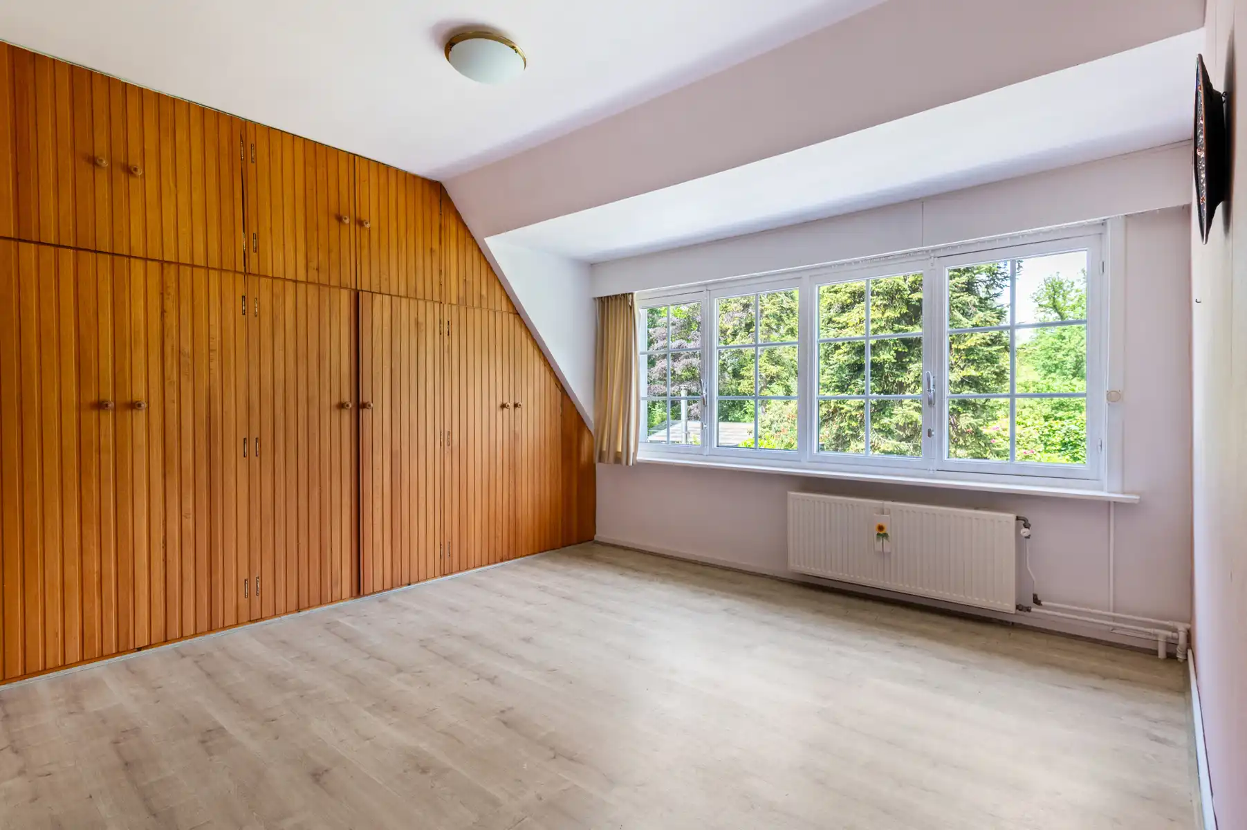 Te renoveren charmante woning op top locatie in Kapellen foto 16