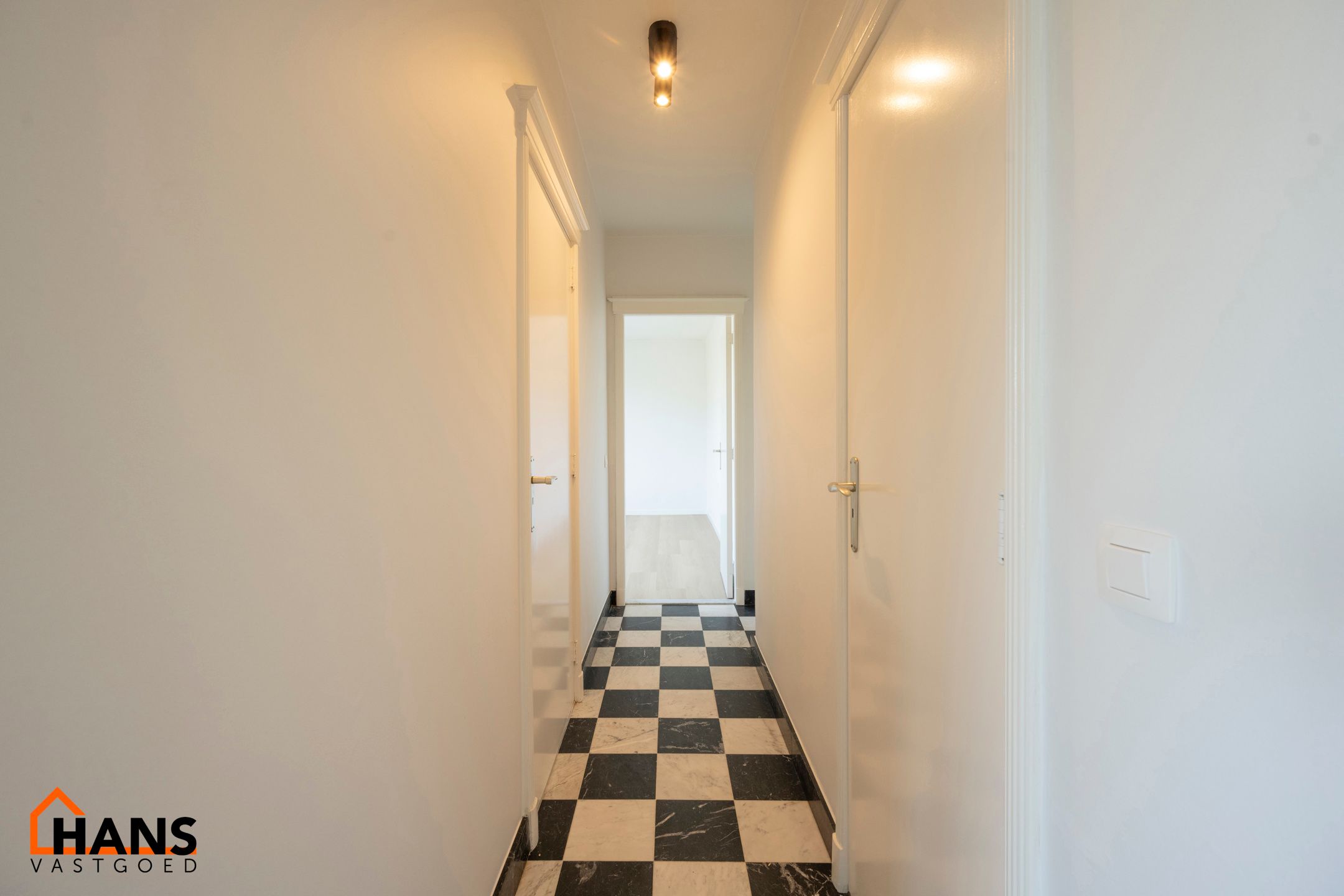 Opgefrist 3-slaapkamer appartement foto 9