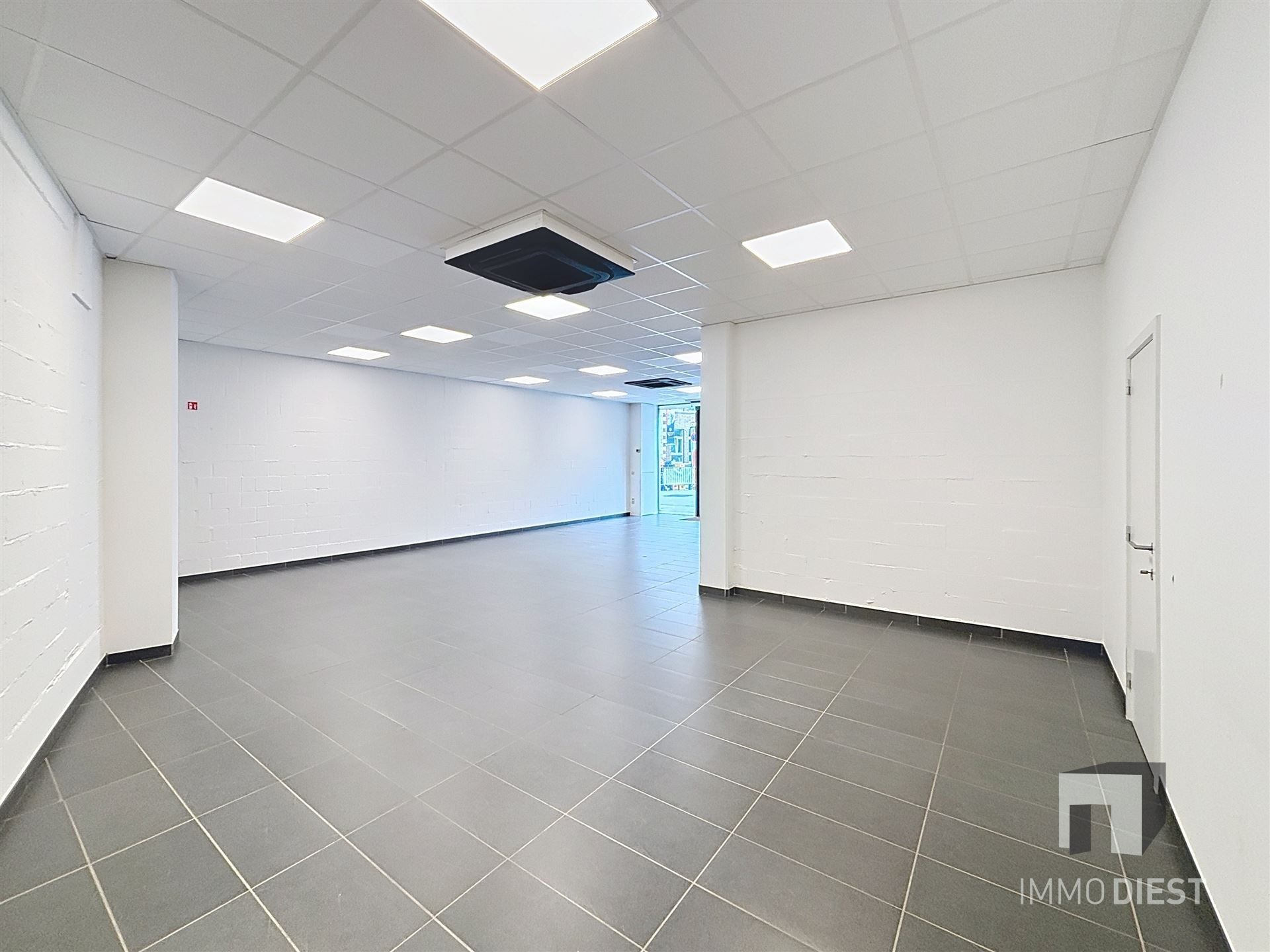 Handelspand op triple A locatie - Centrum Tessenderlo foto 15