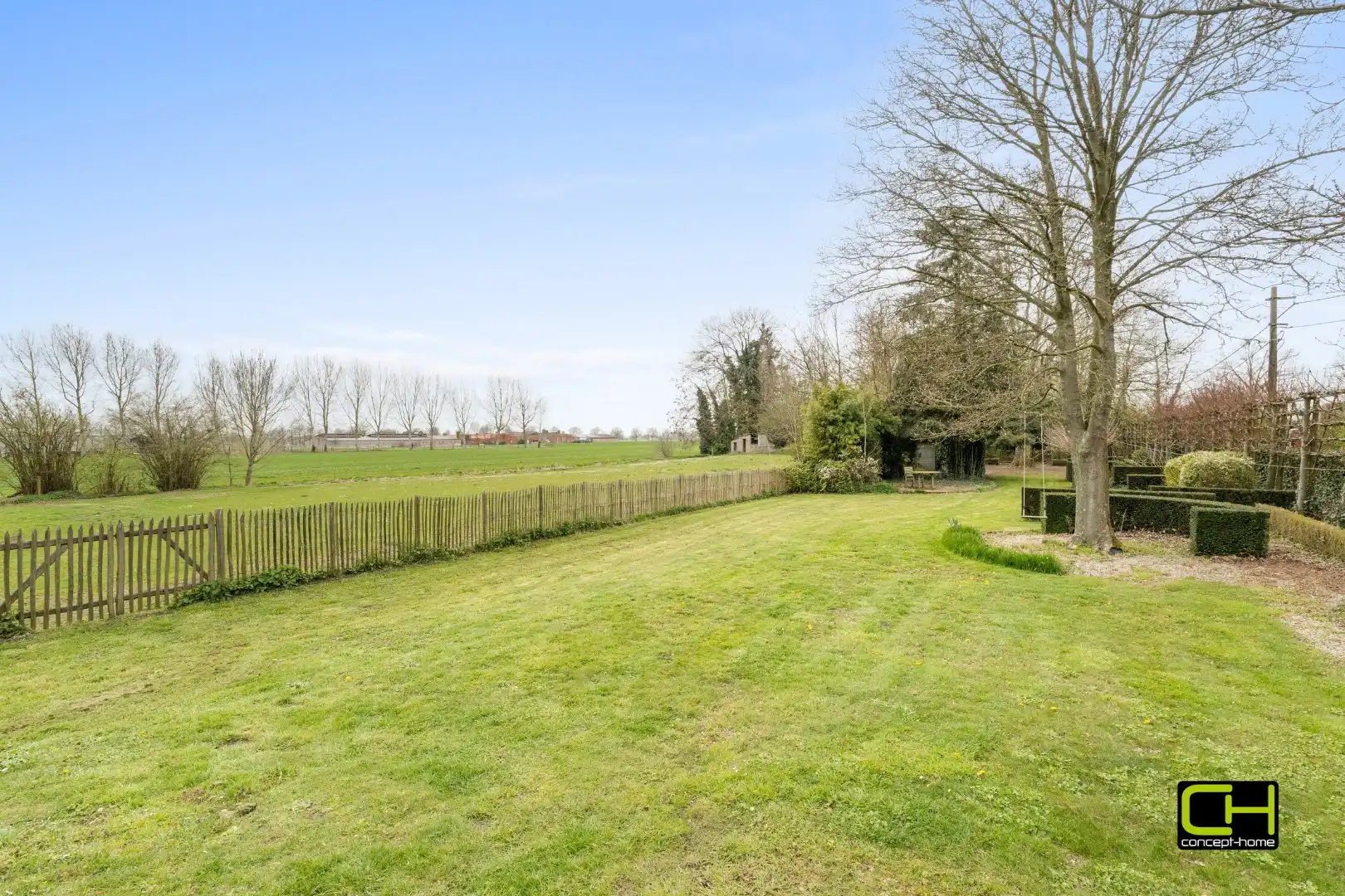 Ruime woning op een perceel van 4.949 m² te koop in Lievegem foto 23