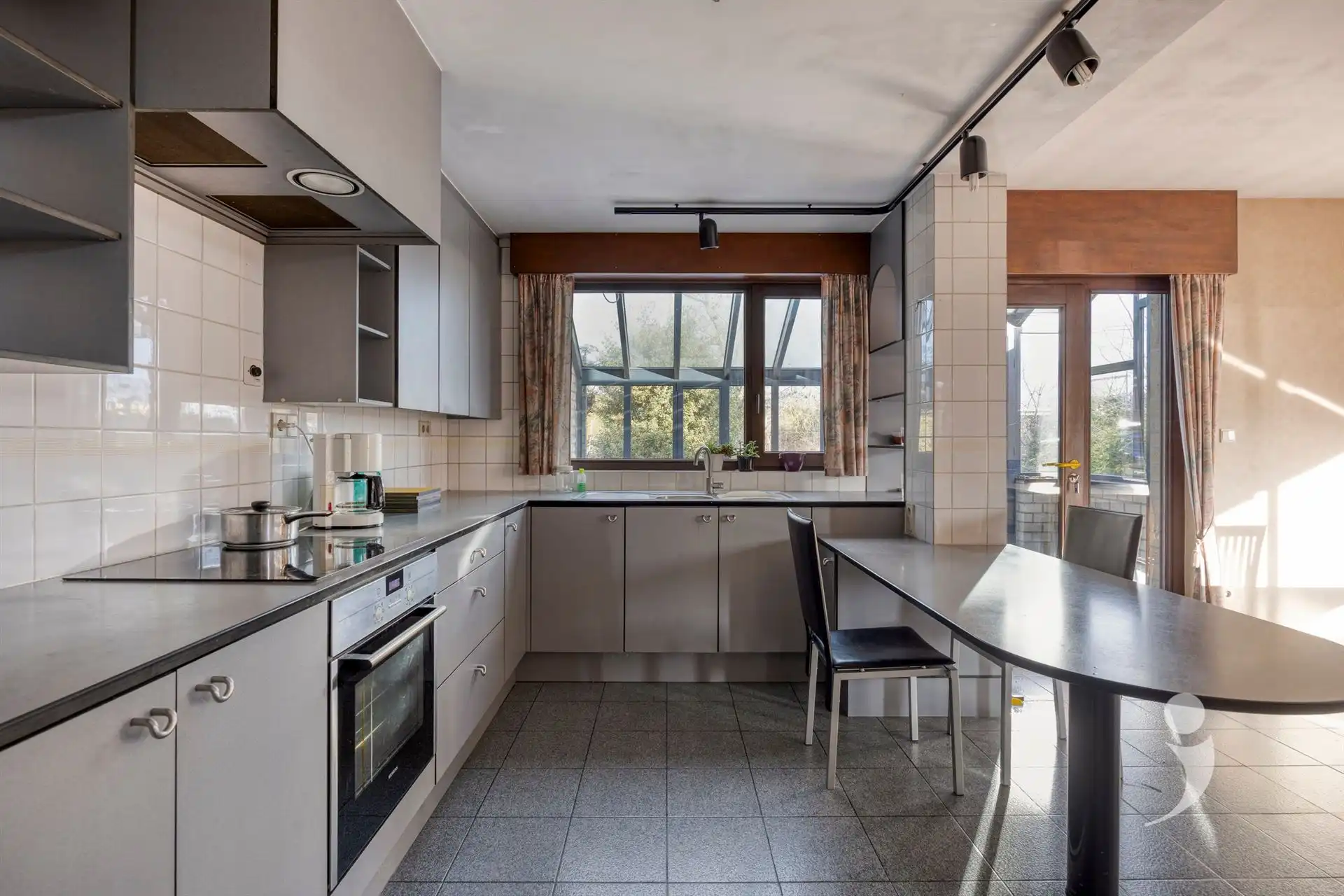 Karaktervolle architectenwoning met zonnige tuin van 10 are foto 12