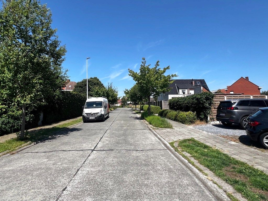 Rijwoning met garage en uitweg te koop te Harelbeke foto 26