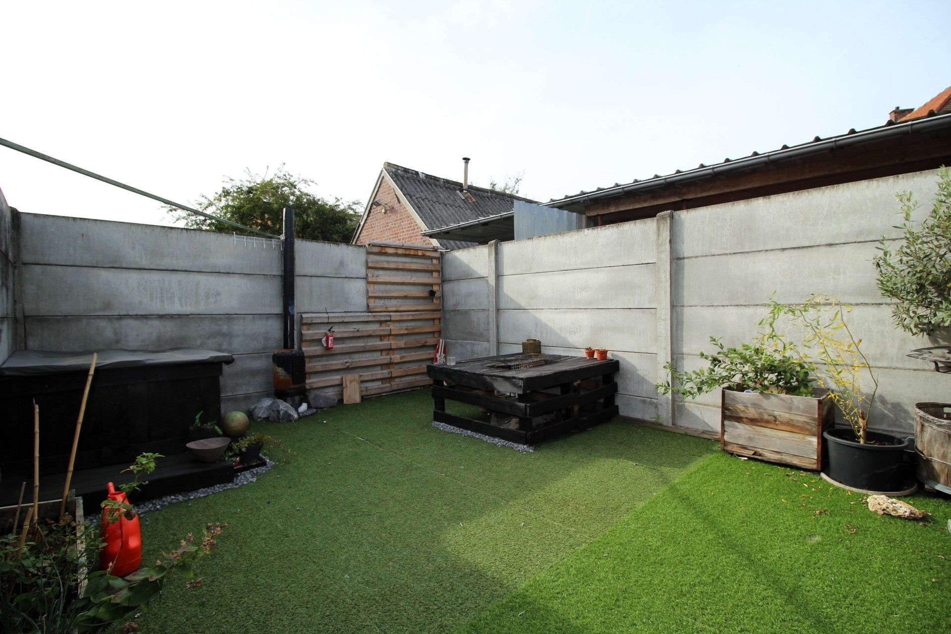 Ruim appartement met 4 slaapkamers en overdekte autostaanplaats foto 11