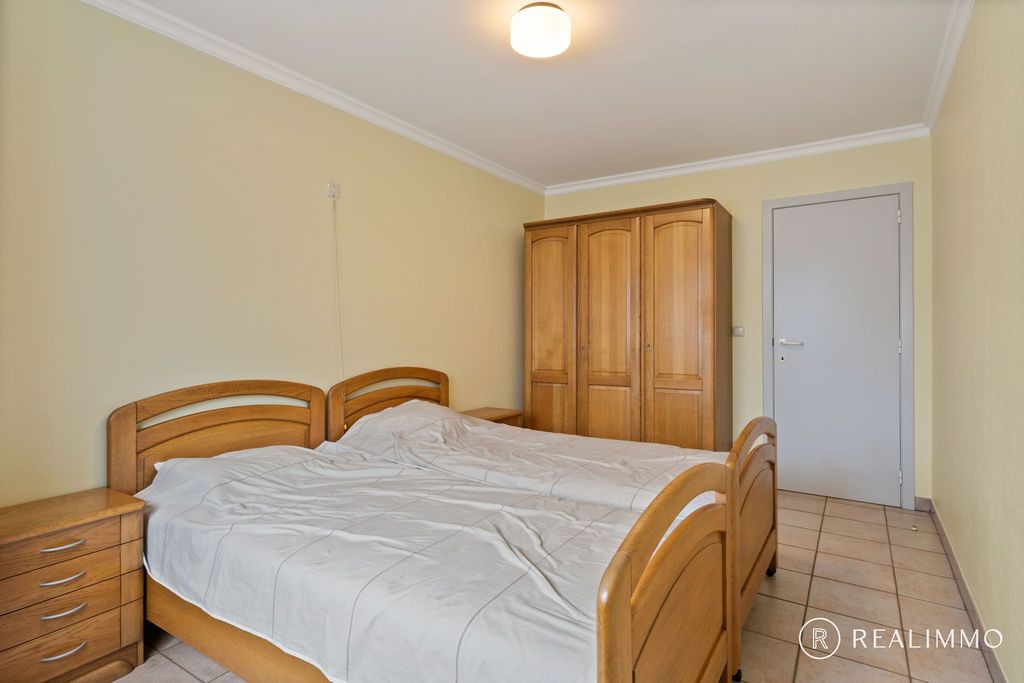 Instapklaar appartement met staanplaats en berging foto 10