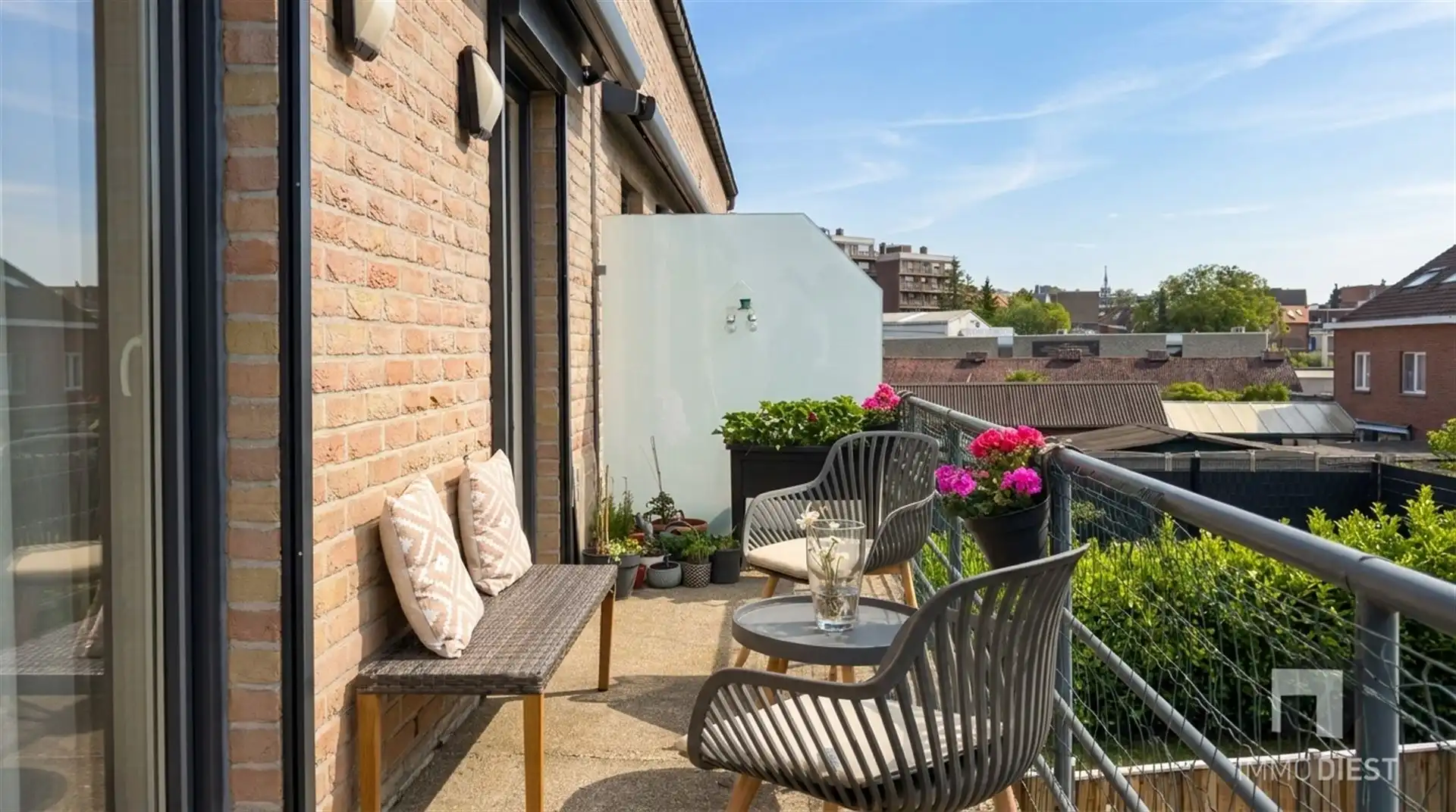 Mooi appartement met 3 slpks, zonnig terras en garage foto 2