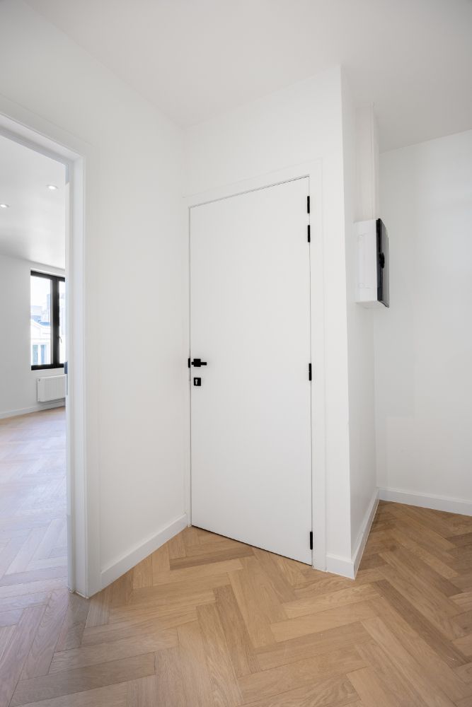 Recent gerenoveerd twee slaapkamer appartement vlakbij de Grote Markt foto 22