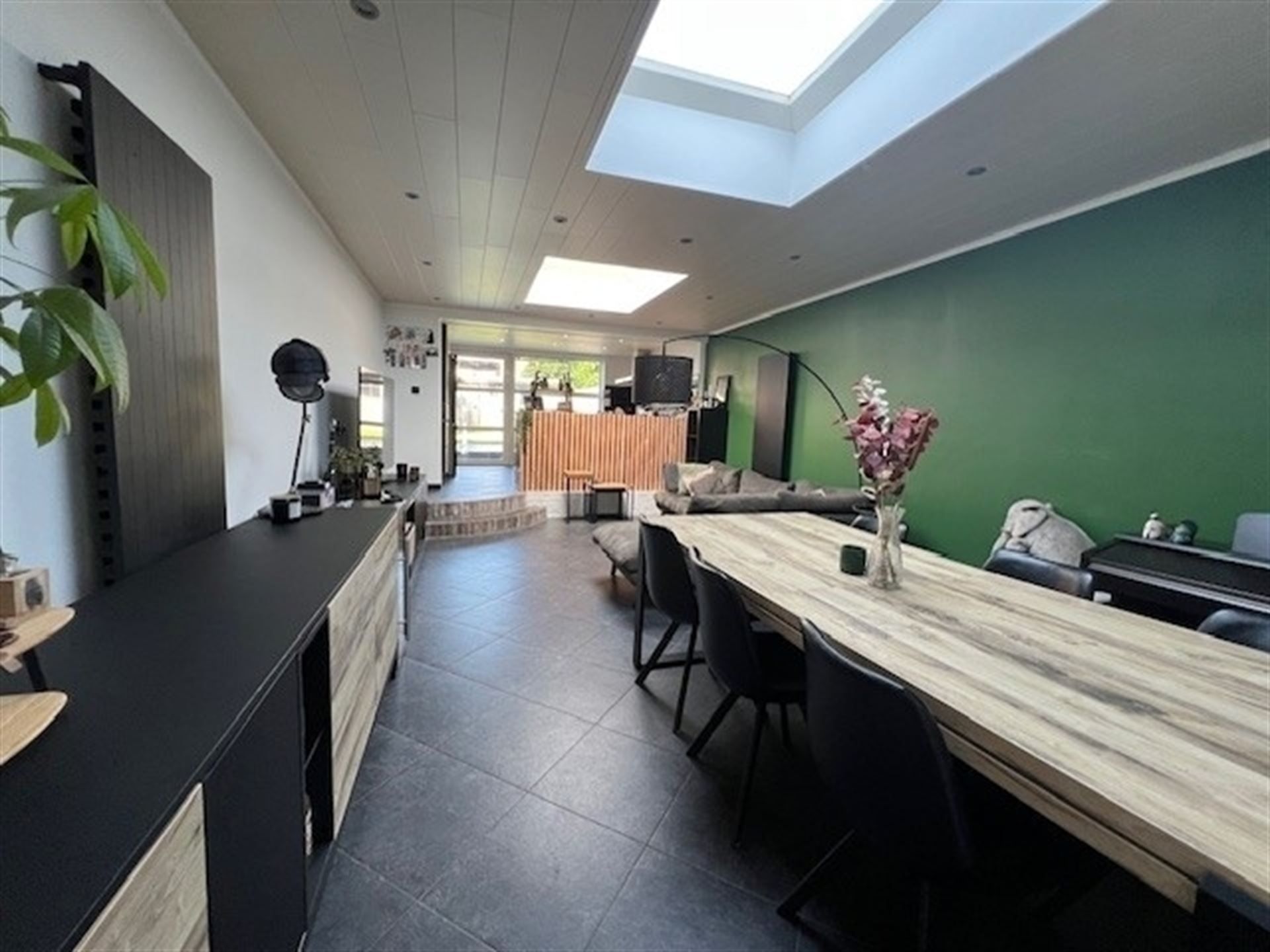 Gezellige woning met tuin en garage! foto 4
