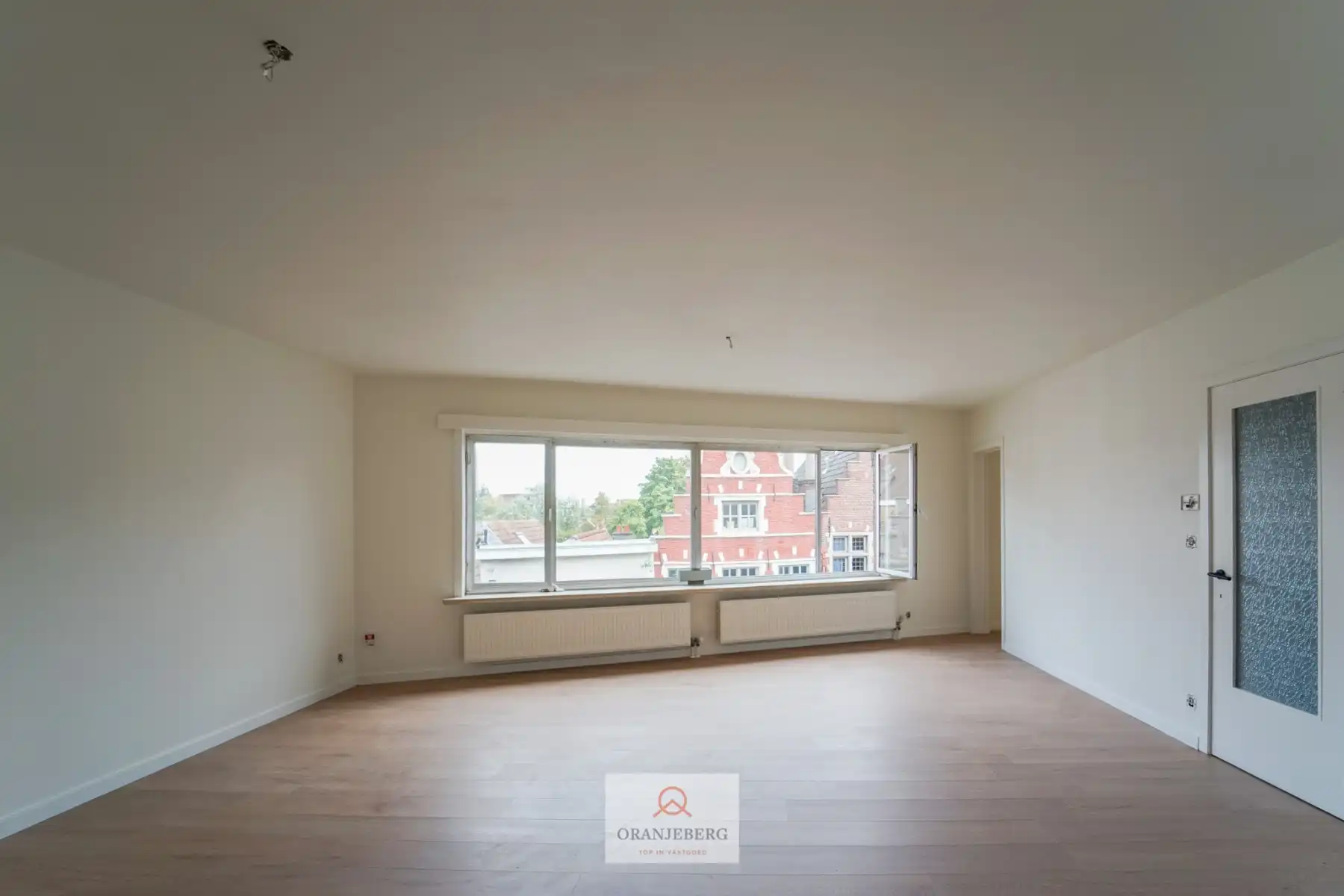 Lichtrijk, volledig vernieuwd appartement met 2 slaapkamers in hartje Gent foto 7