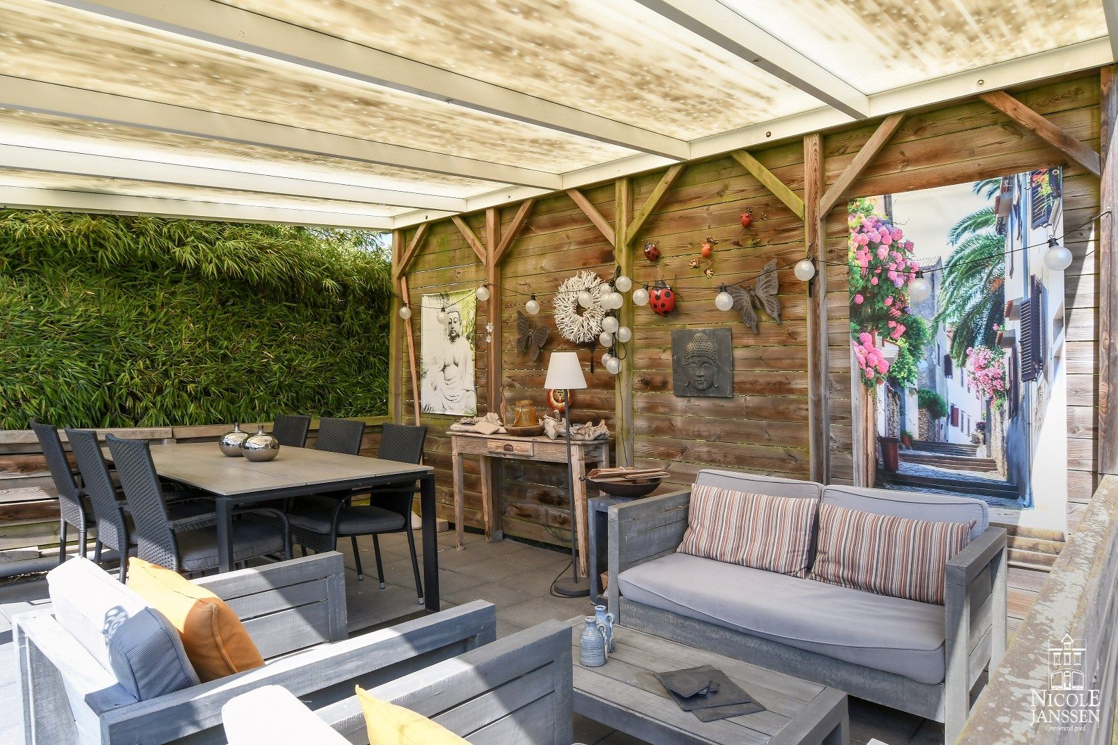 Instapklare gezinswoning met drie slaapkamers en verzorgde tuin! foto 26