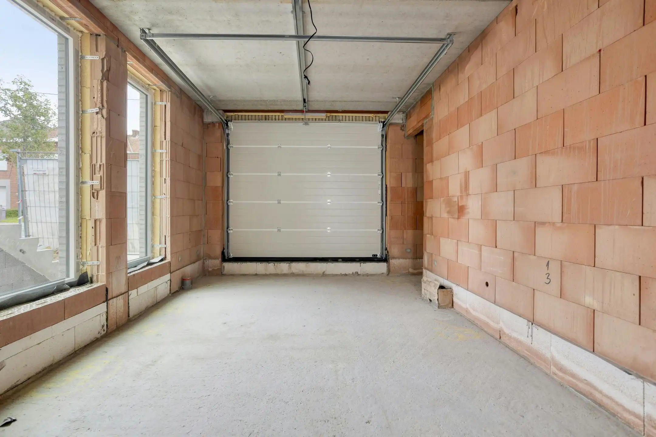 Uniek en energiezuinig huis te koop in Meulebeke foto 7