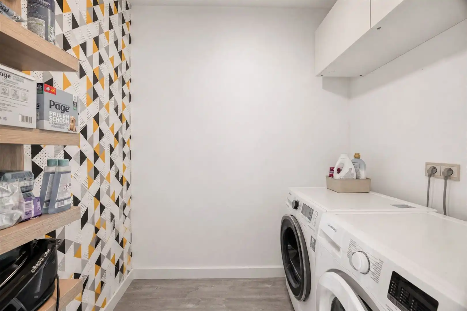 instapklare, hedendaags en stijlvol ingerichte woning met heerlijke tuin en garagebox foto 22