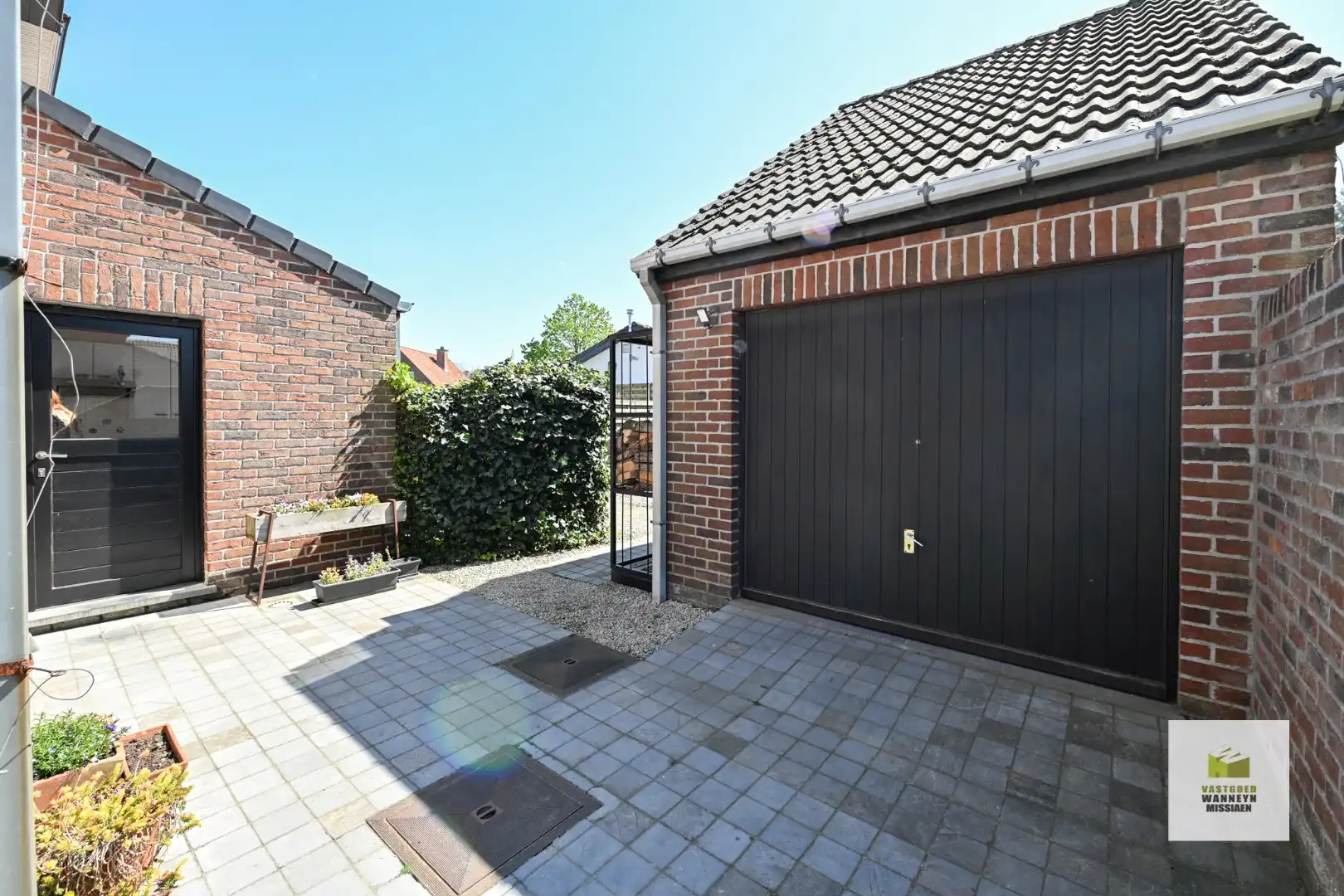 Centraal en rustig gelegen woning met 3slpk, garage en tuin foto 22