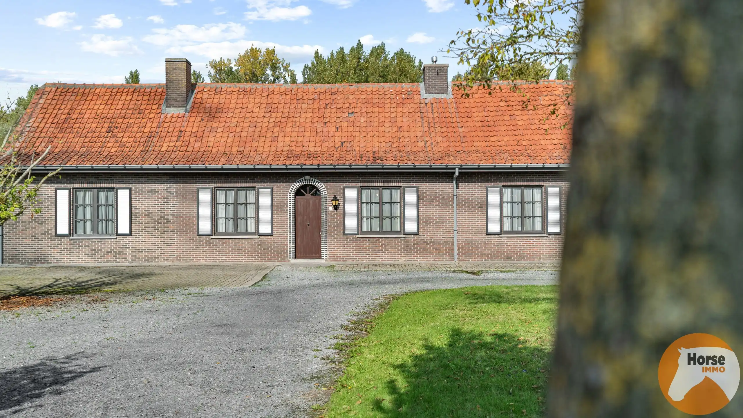 DEINZE - Landbouwwoning op +/-1,2HA foto 9