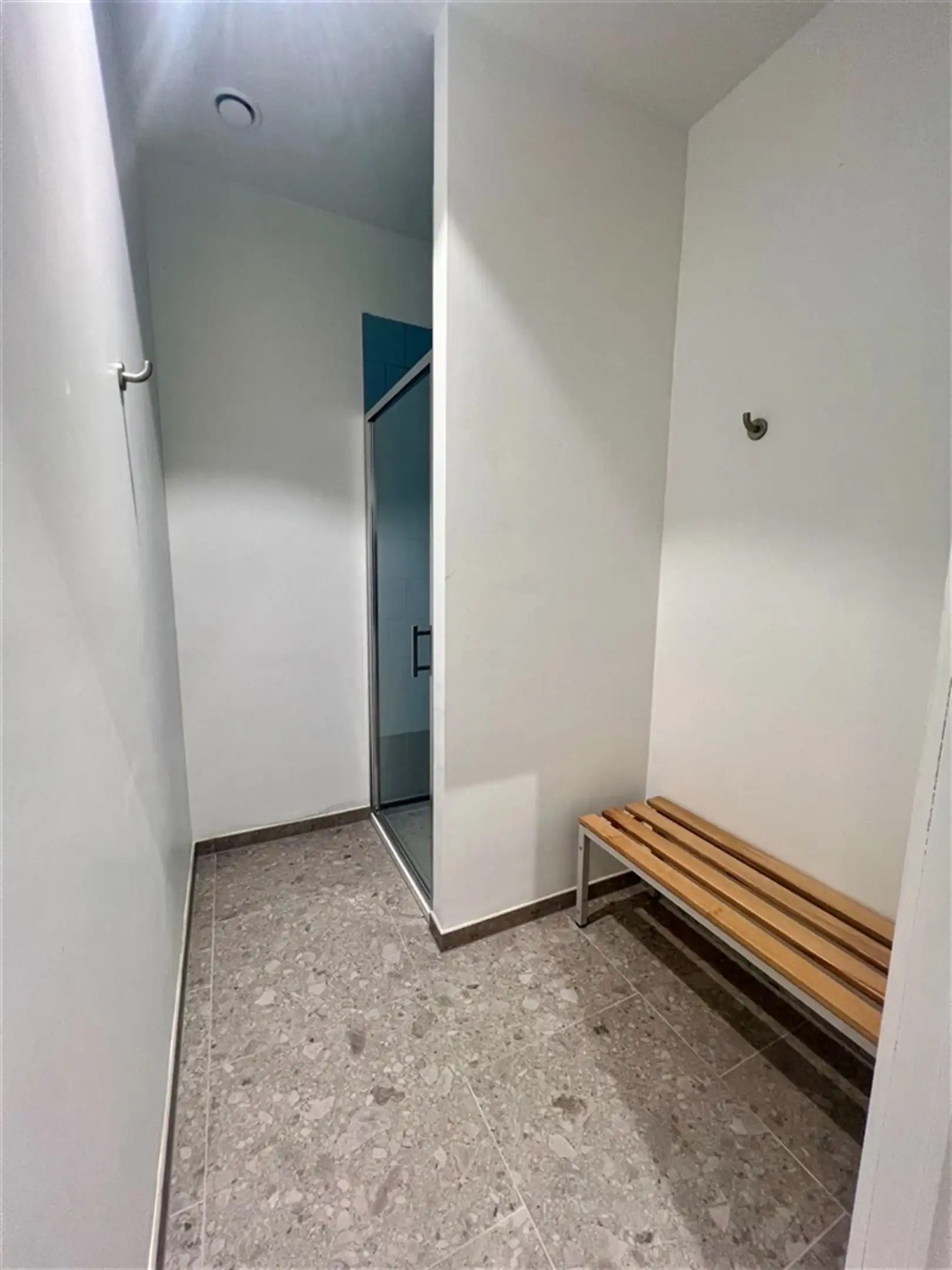 Nieuwbouwkantoor nabij het Gentse stadscentrum Keizerpoort met oppervlakte van 257 m² foto 9